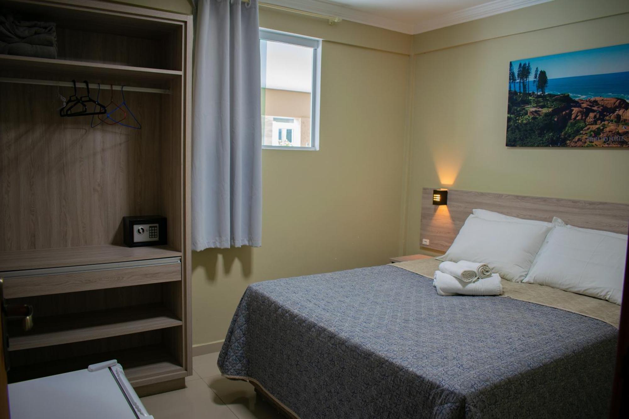 Standard Double Suite,955558270:JPEG