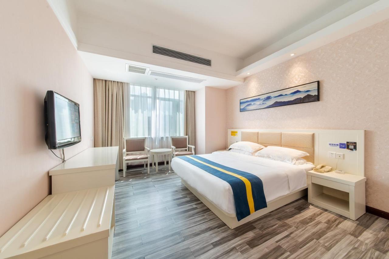 Standard Room 5