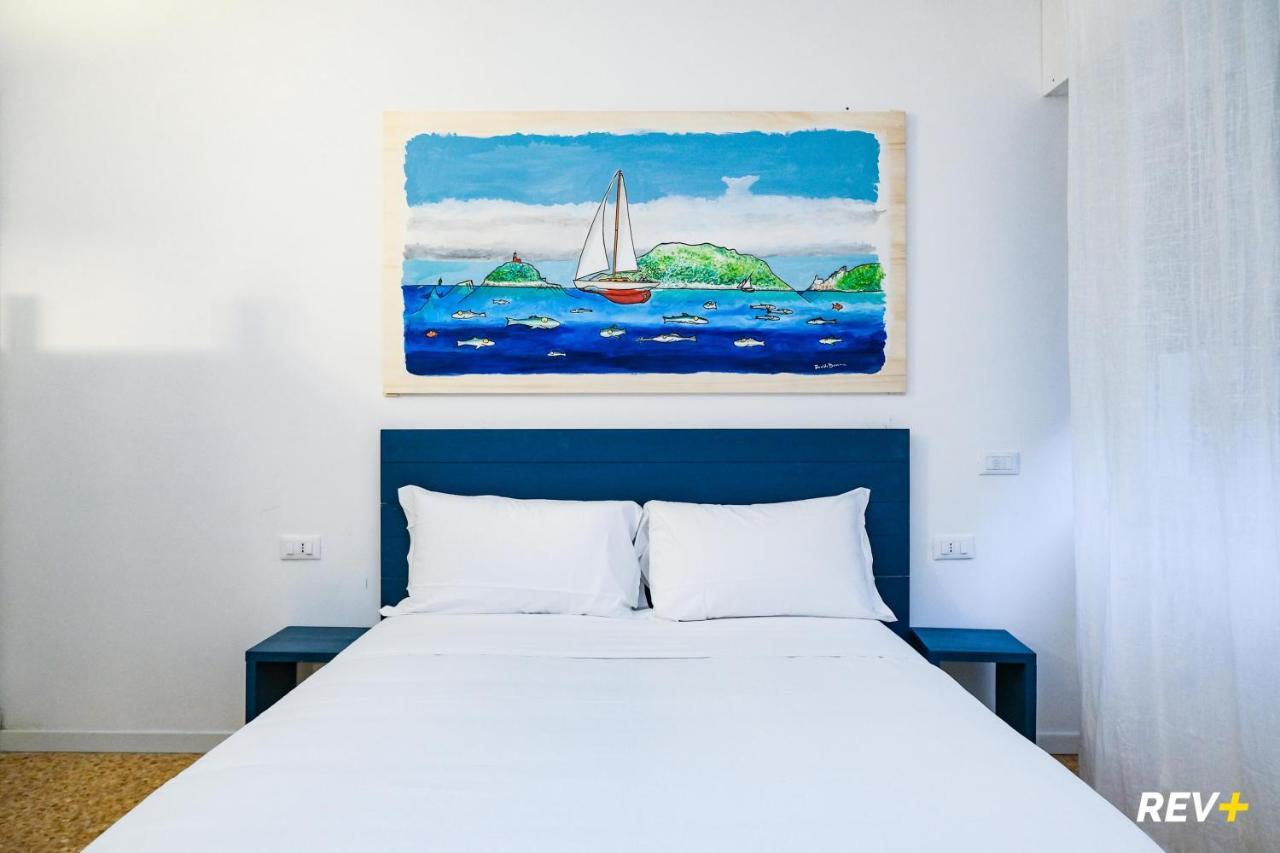 Double Room,1480479962:JPEG