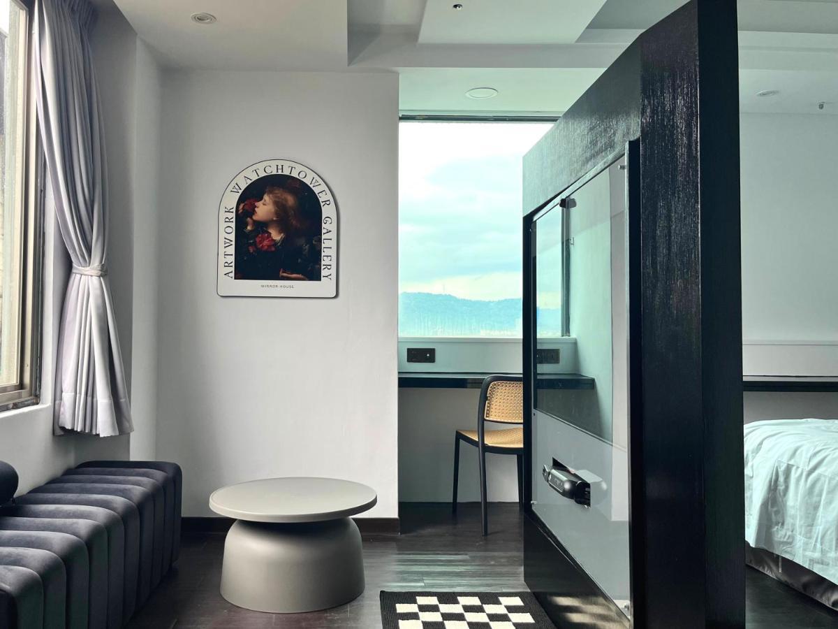 Deluxe Double Room River View