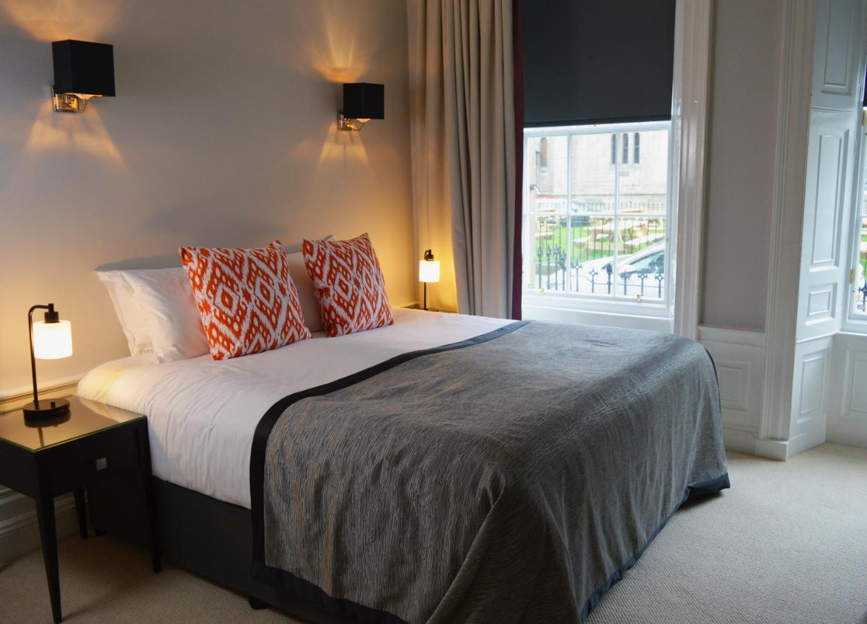 Suite with Four Double Beds and Two Sofa Beds - Annex Room/Non-Smoking,1498620673:JPEG