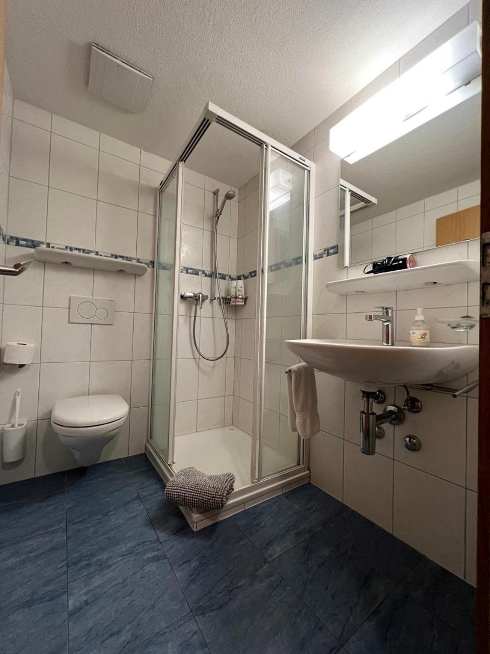 Twin Room with Waterfall View,1499702851:JPEG