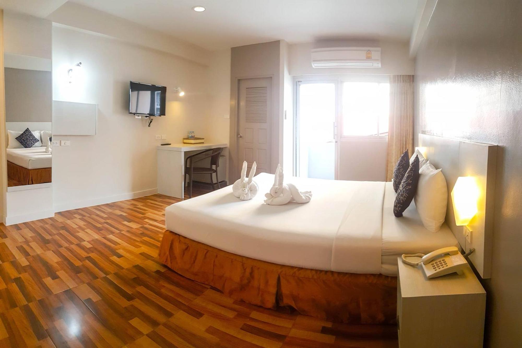 Superior King Room