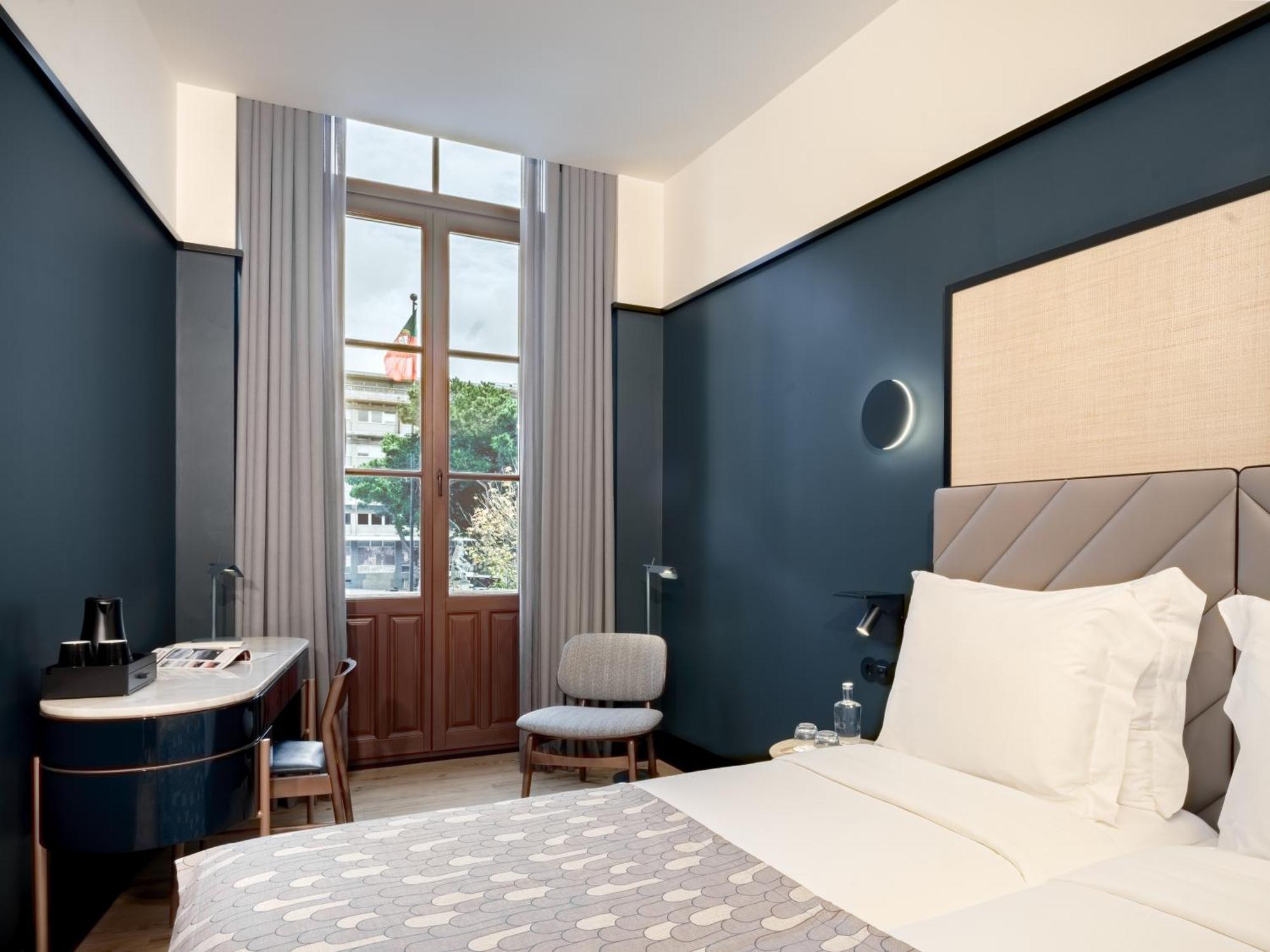 Twin Room Aliados View