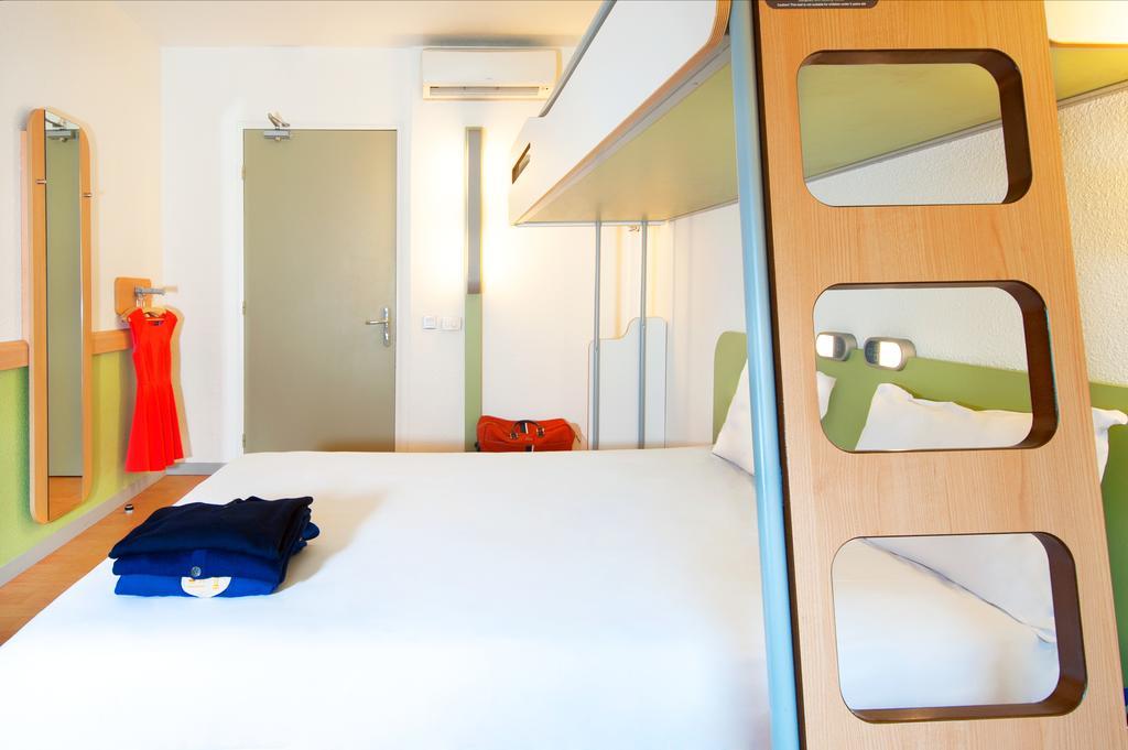 Double Room with Bunk Bed,153244519:JPEG