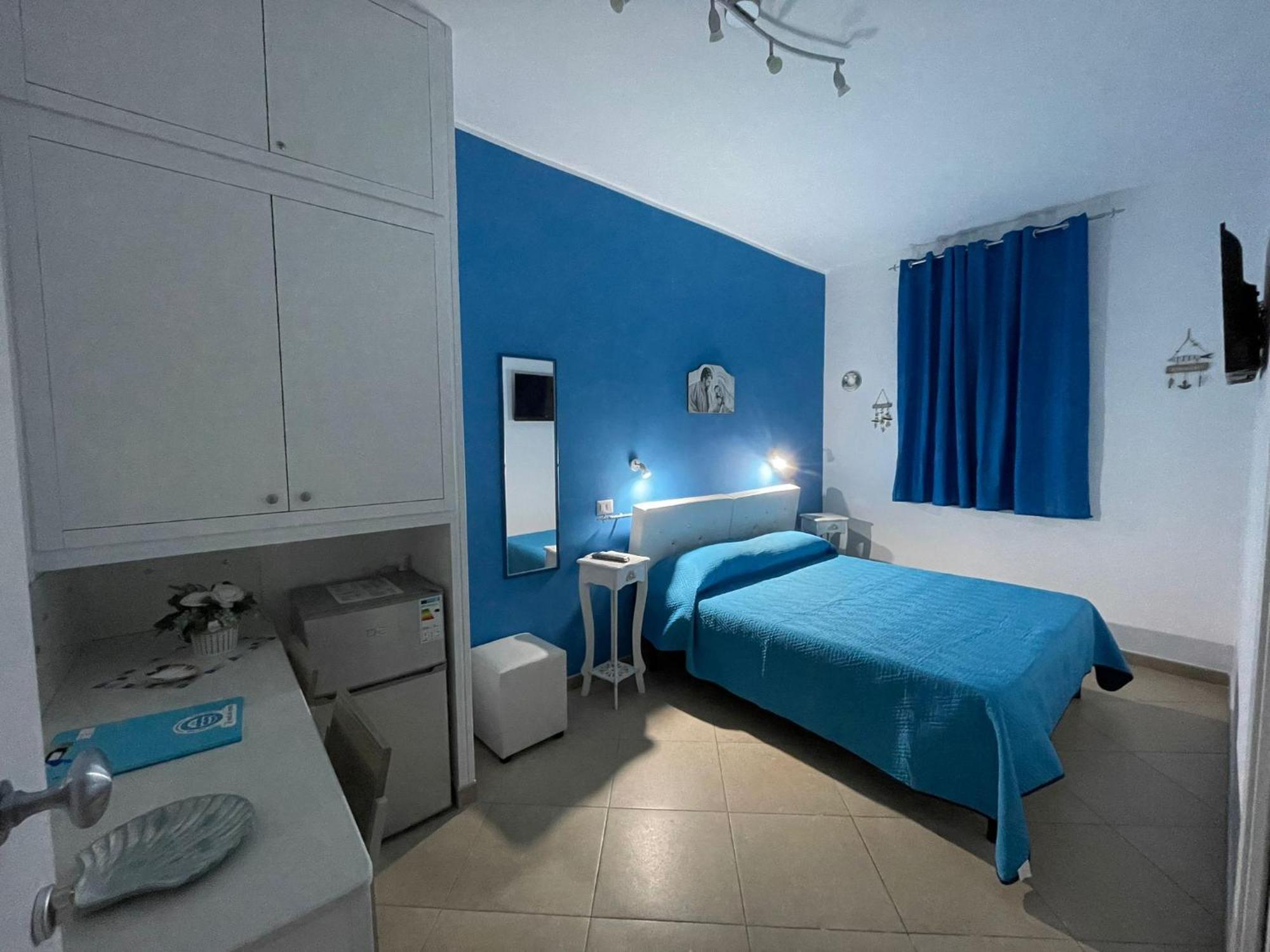Small Double Room,1520720494:JPEG