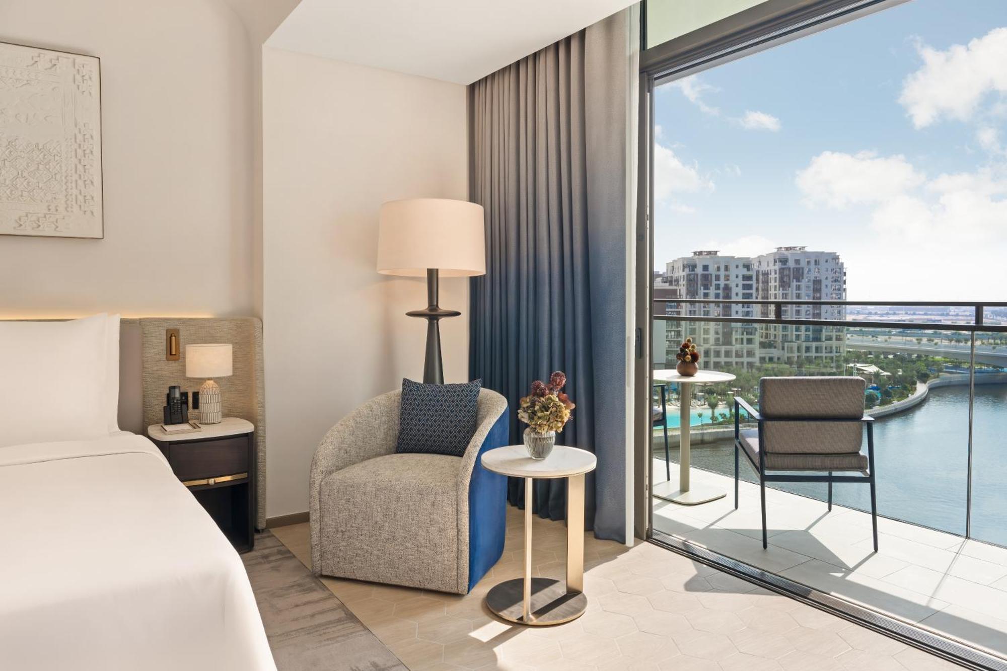 Deluxe Canal View Room King Complimentary Lagoon Access