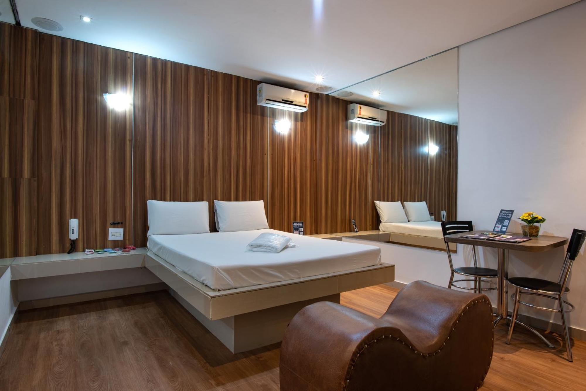 Deluxe King Suite,1537043929:JPEG