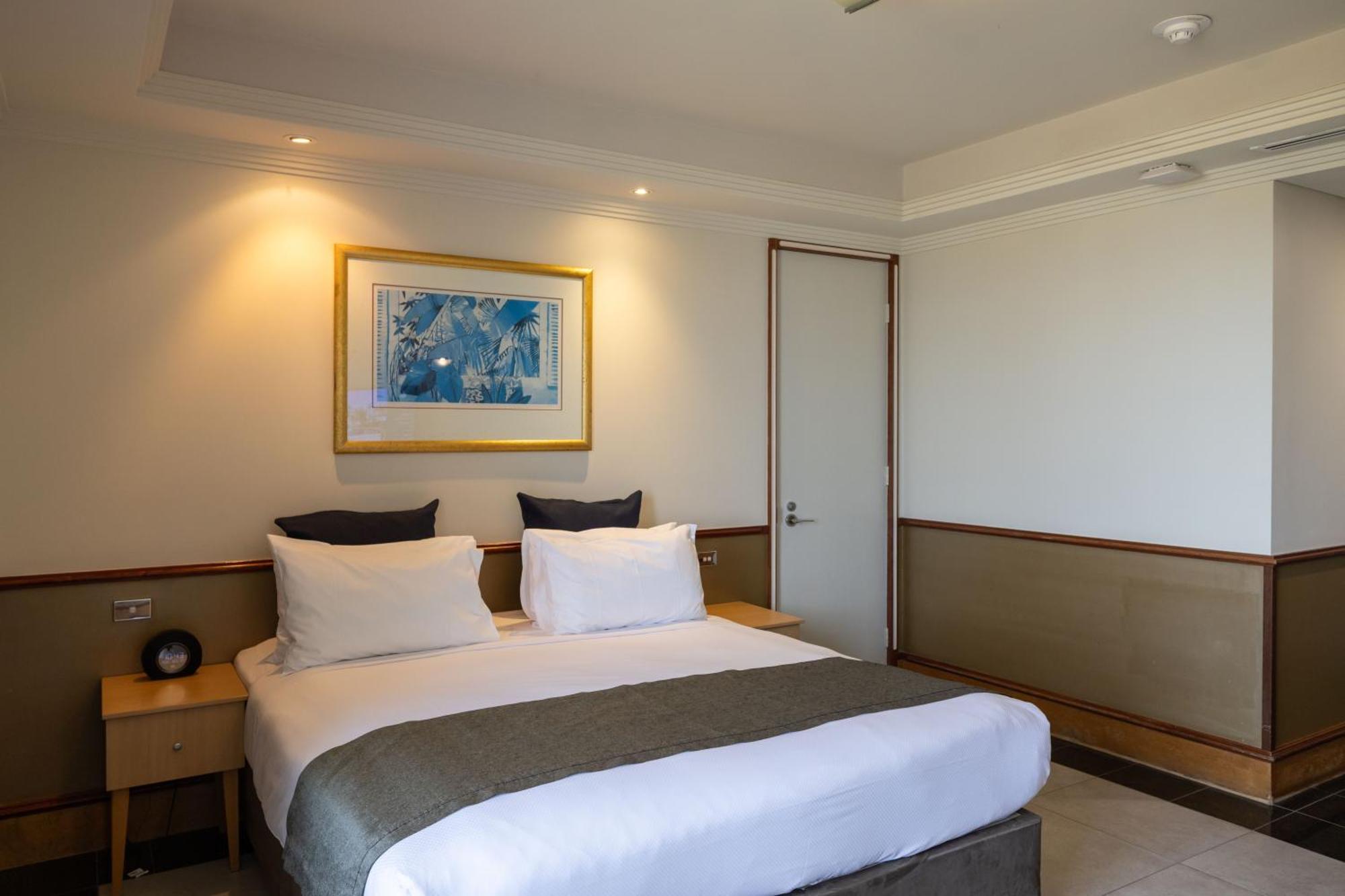 Deluxe King Room Ocean View