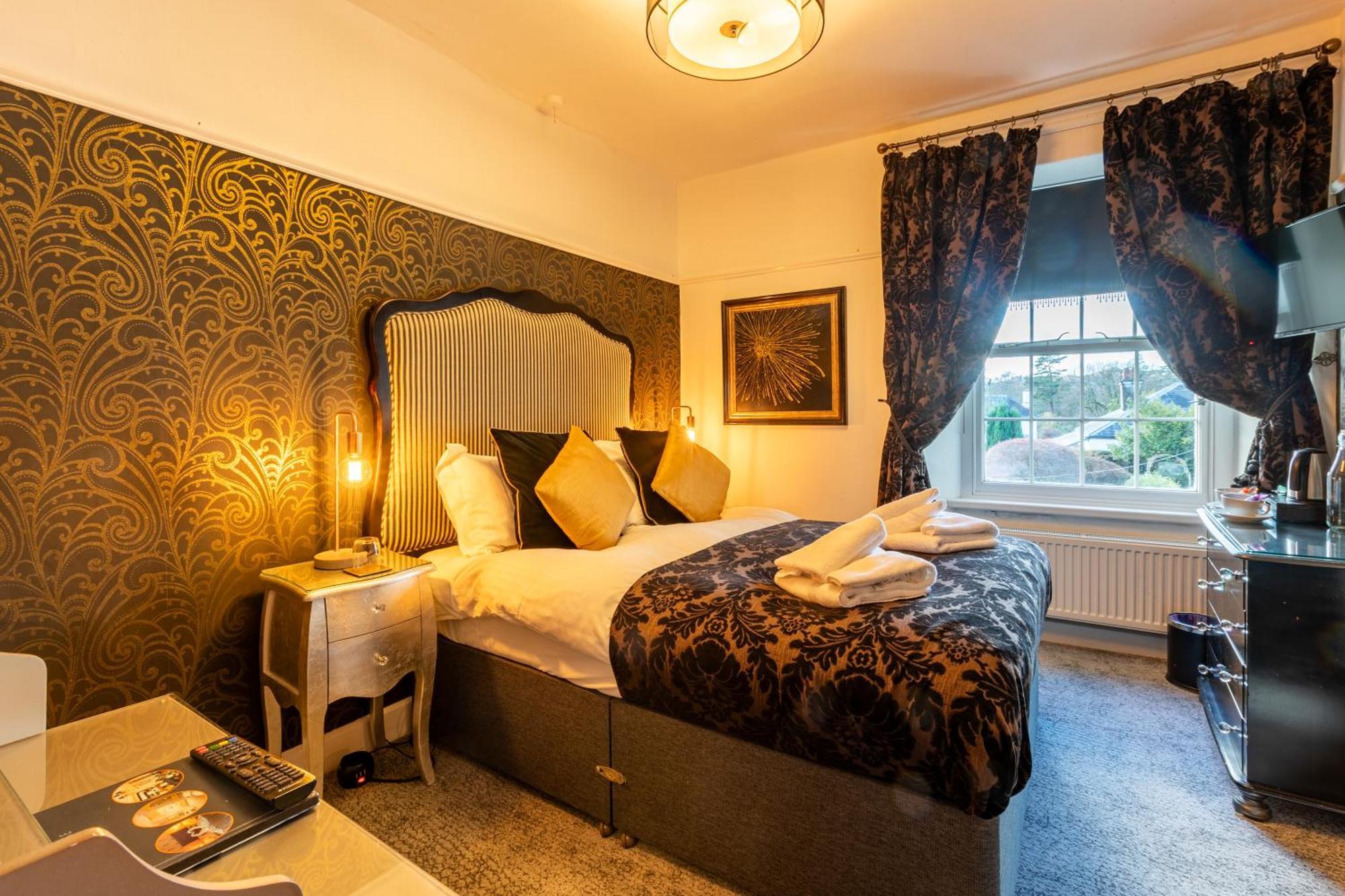 Standard Double Room,1539114625:JPEG