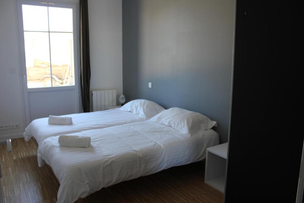 Three-Bedroom Apartment Terrace,15429487:JPEG