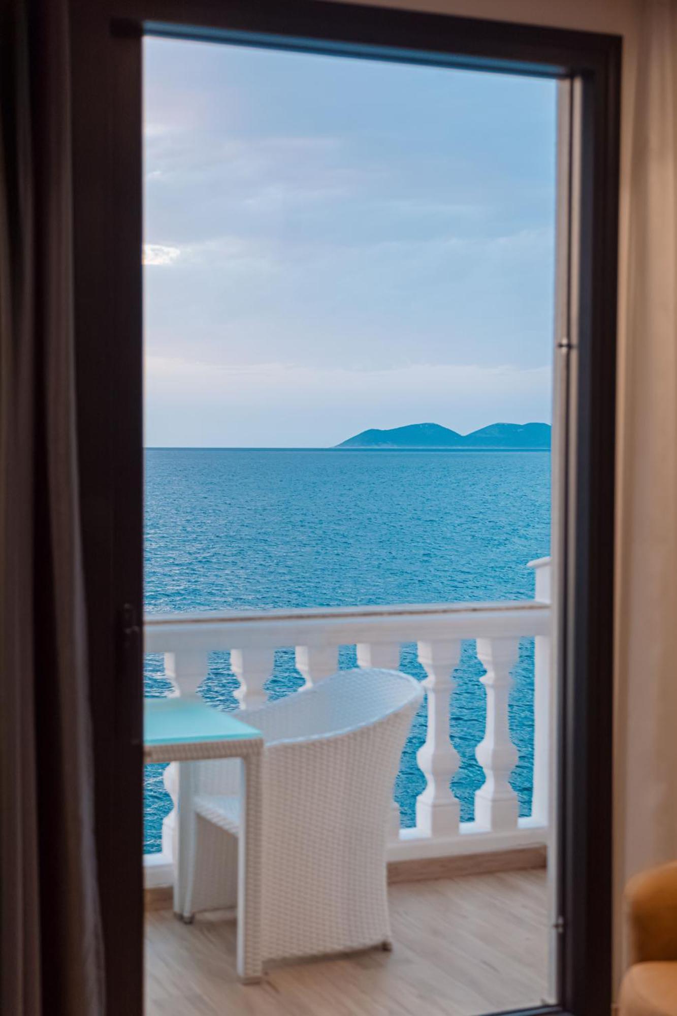 Superior Double Room Balcony Sea View