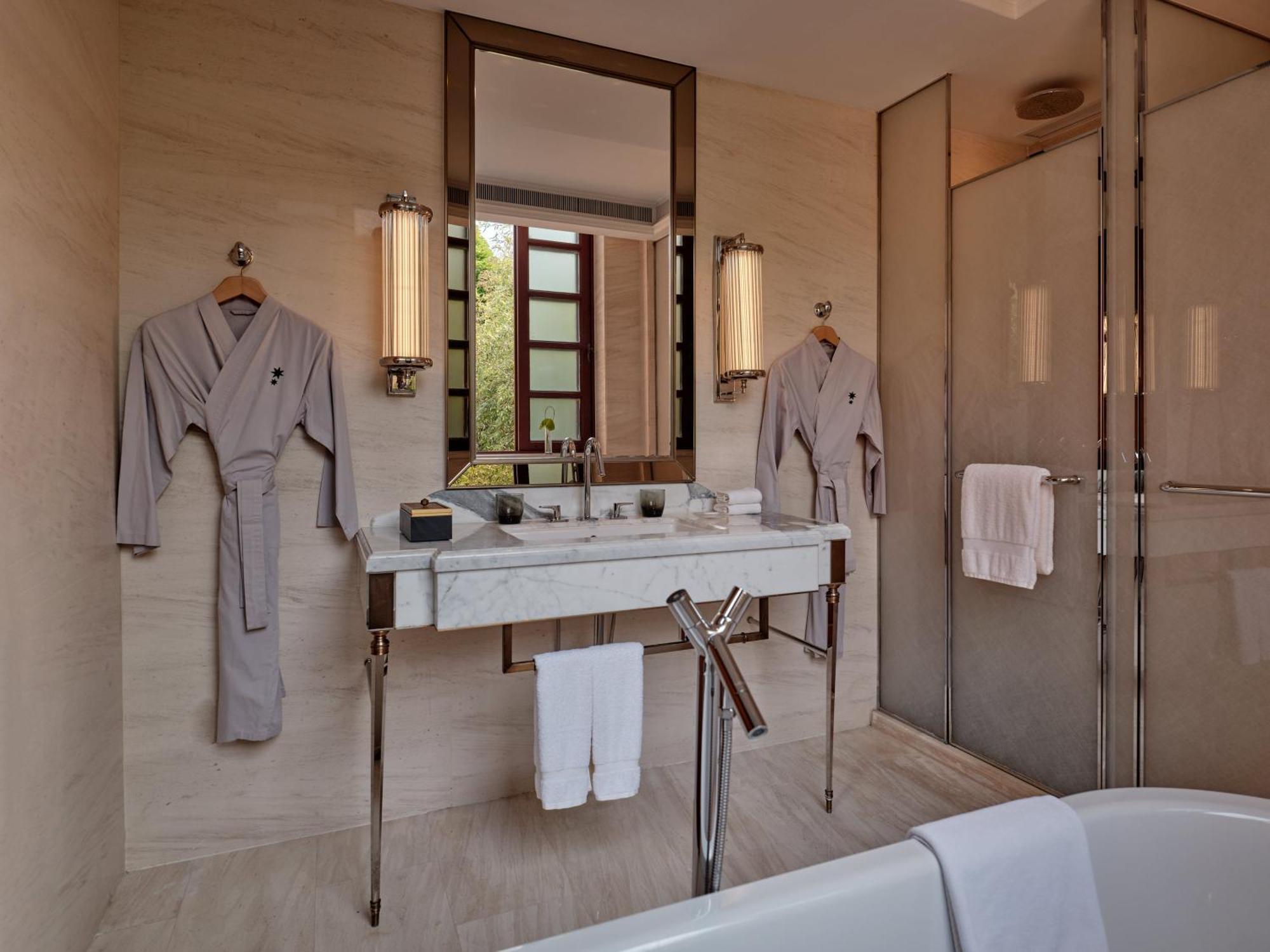 Shikumen Deluxe Villa