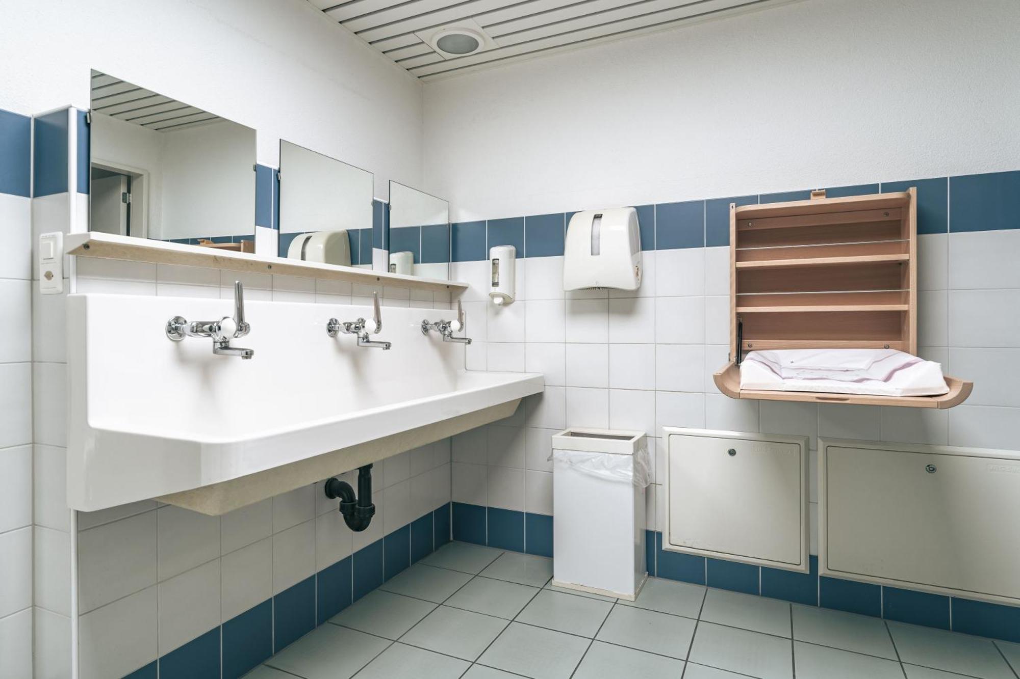 Hostel Twin Room with Shared Bathroom