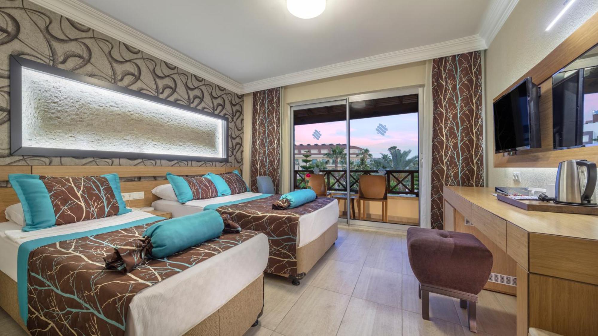 Villa Family Room,1274941885:JPEG