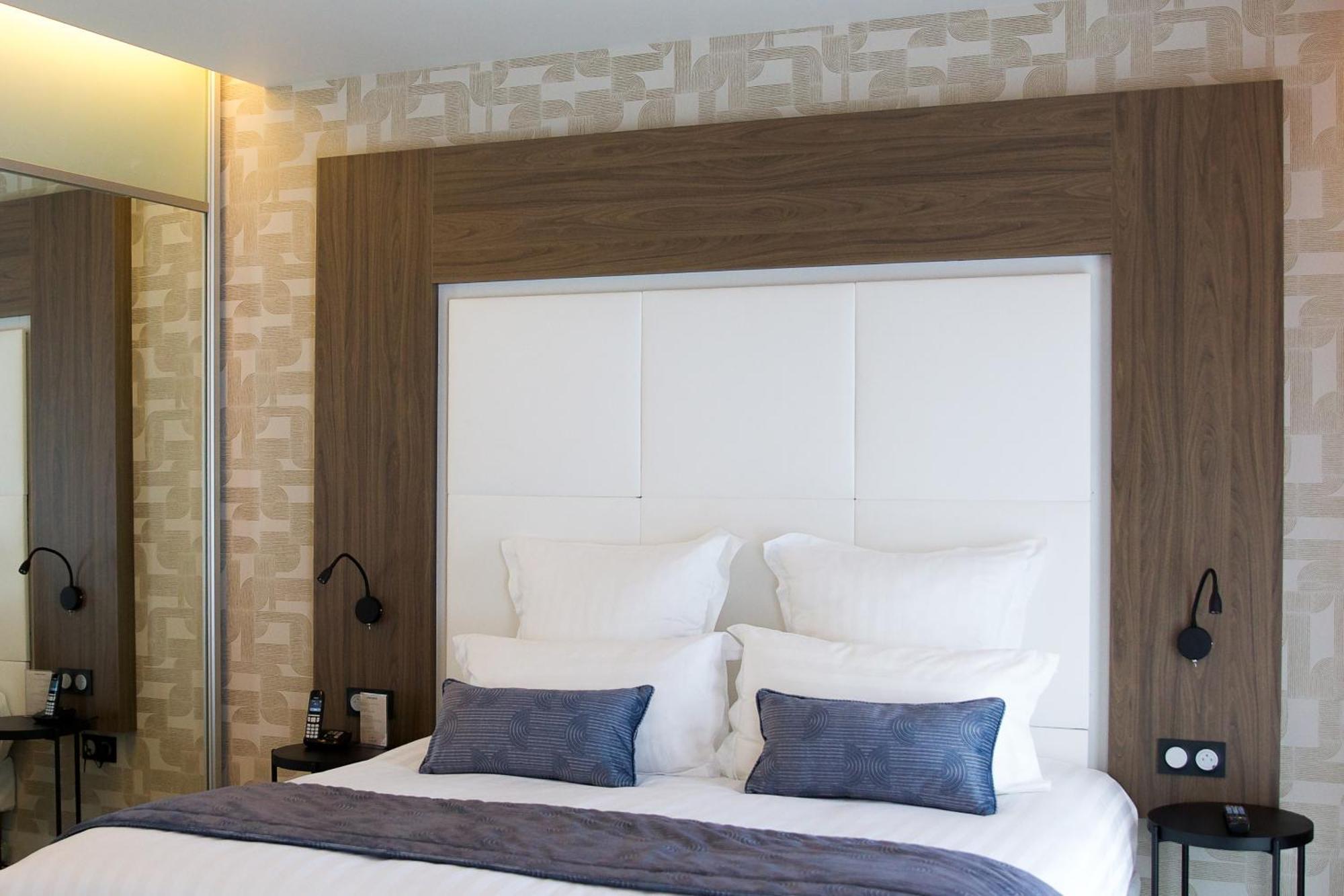 Prestige King Room Balcony