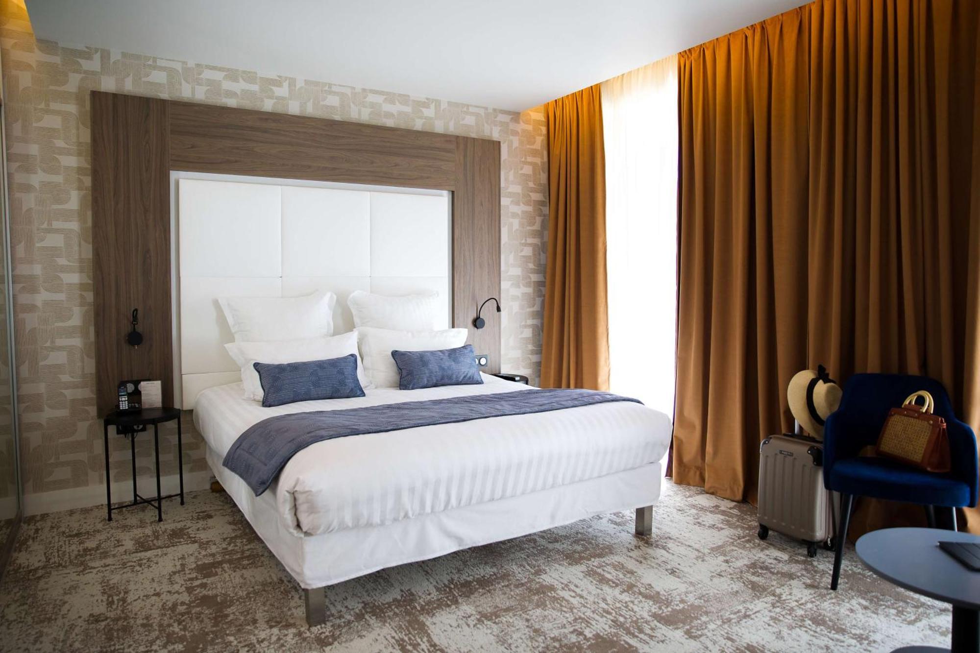 Prestige King Room Balcony