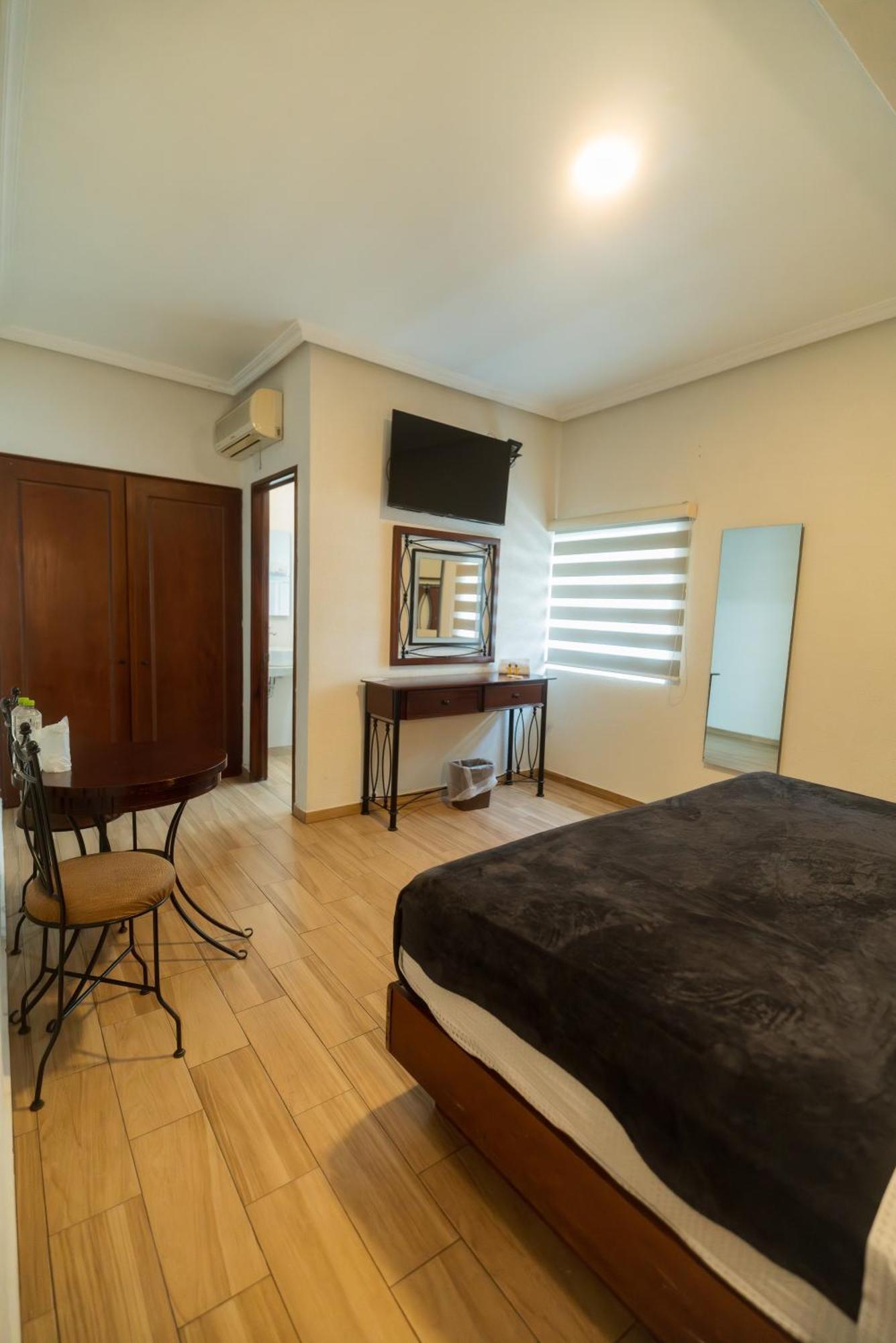 Queen Room