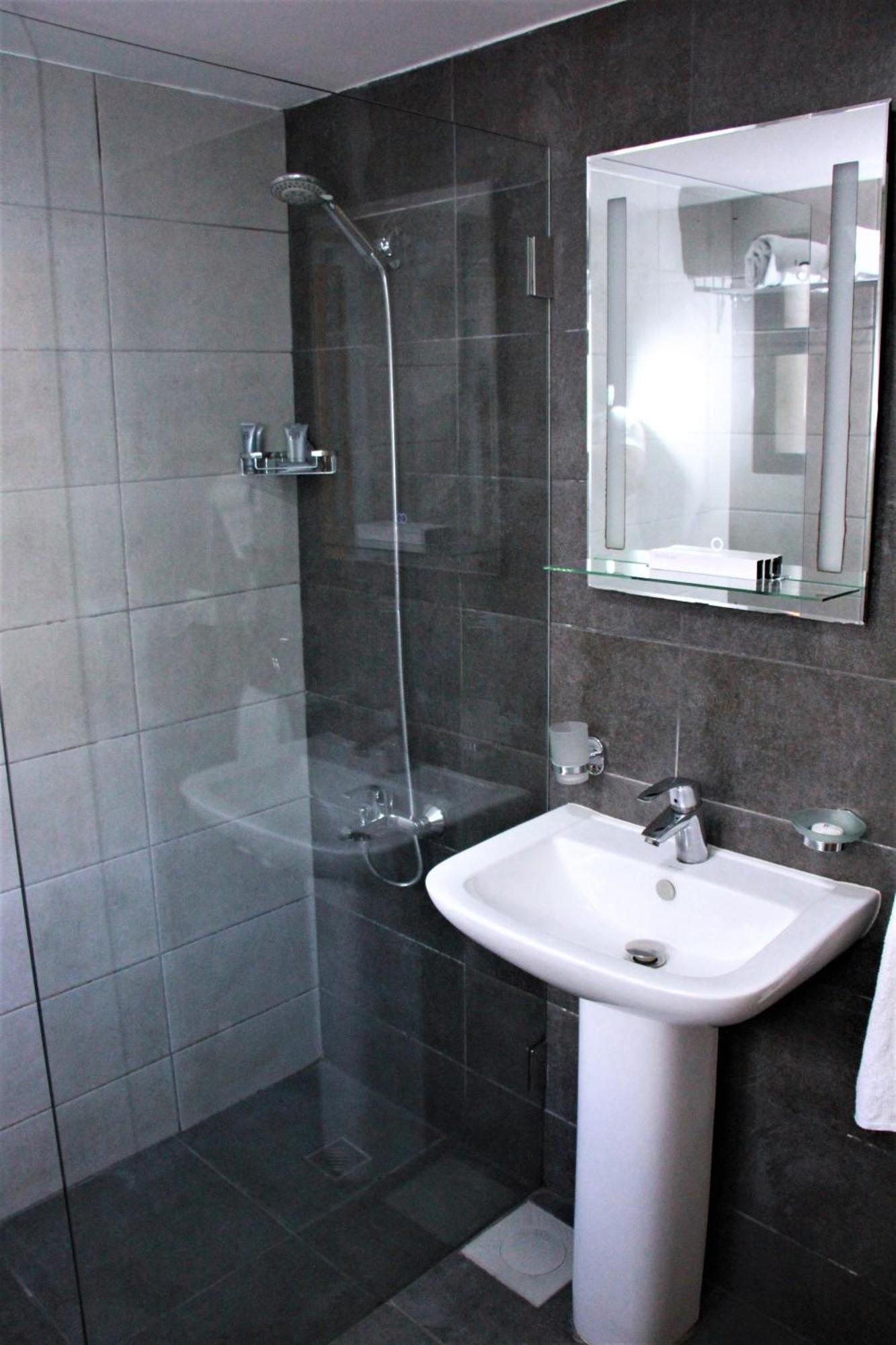 Deluxe Twin Room Balcony