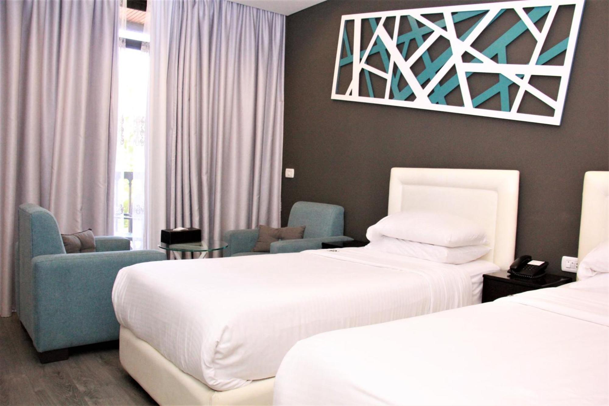 Deluxe Twin Room Balcony
