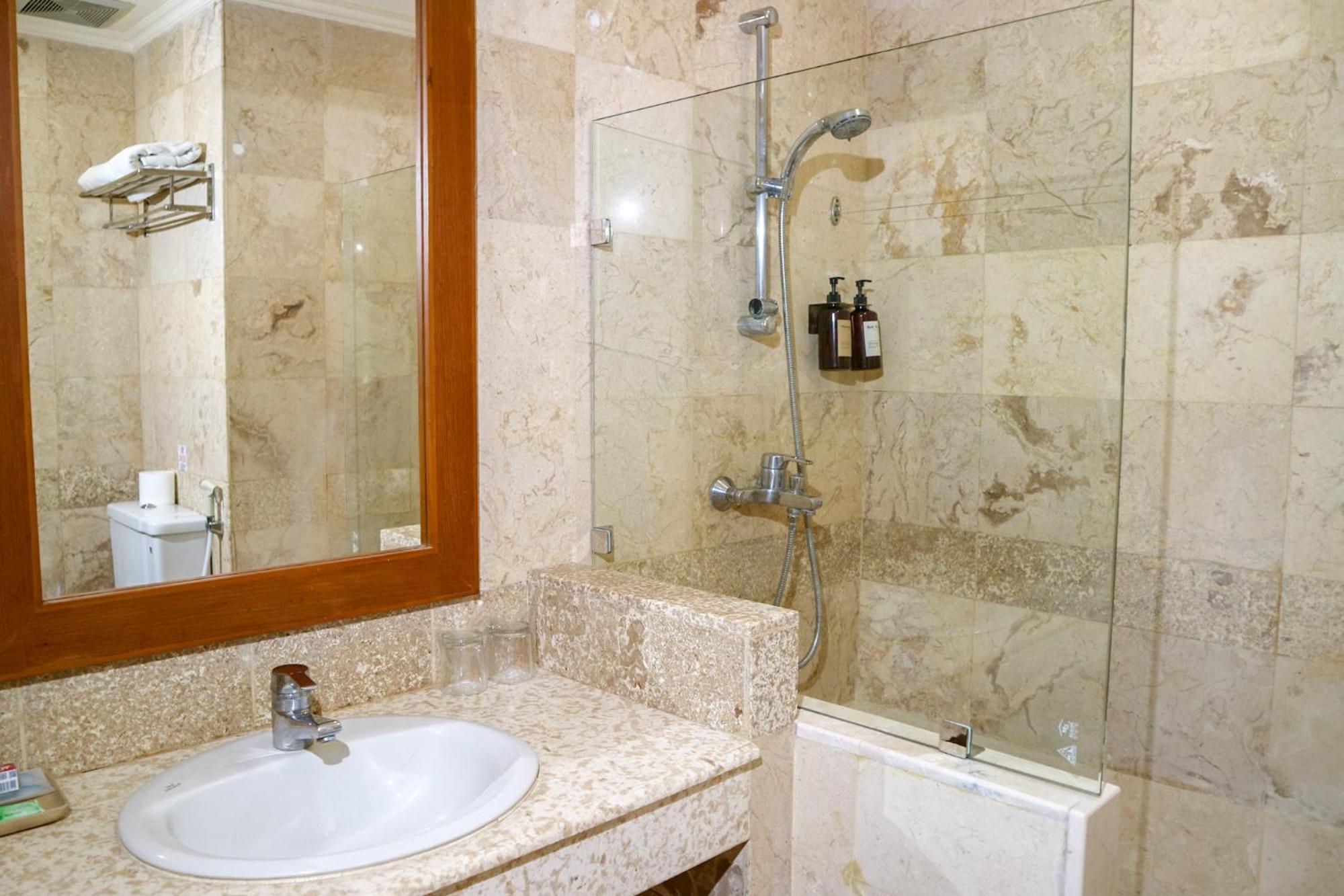 Double or Twin Room Pool Access