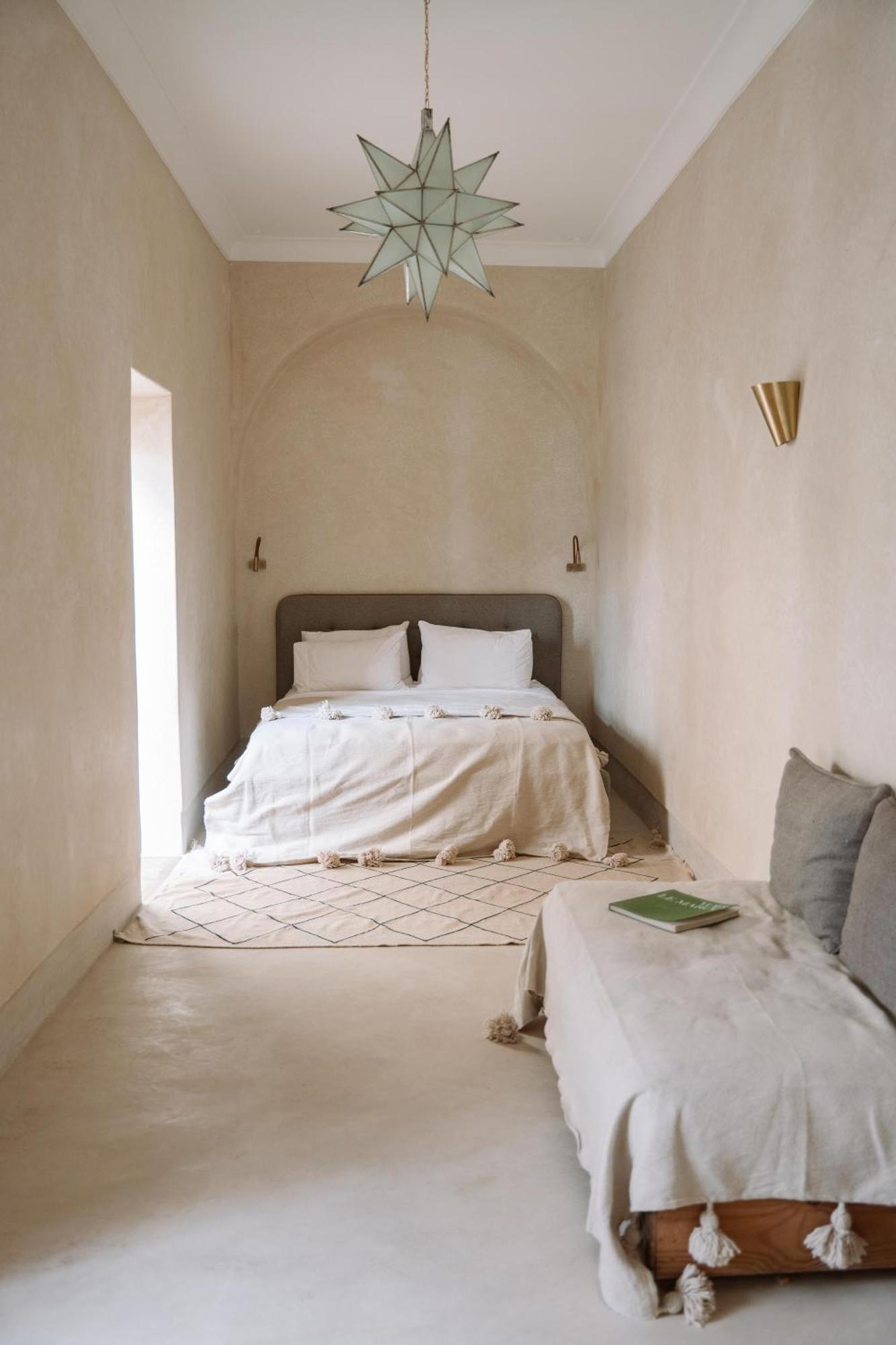 Deluxe Double Room Balcony,1562561614:JPEG