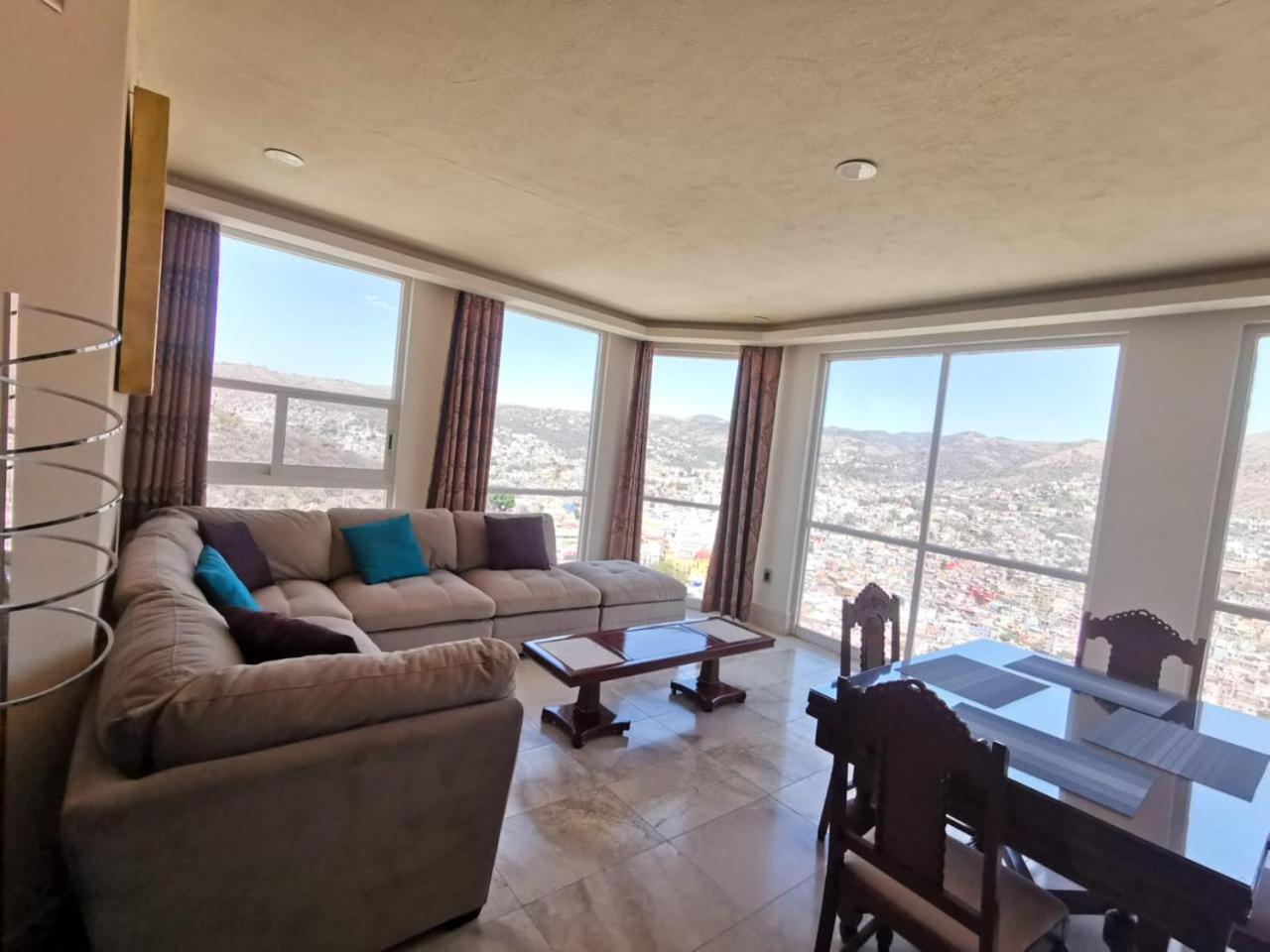 Suite City View,964817494:JPEG
