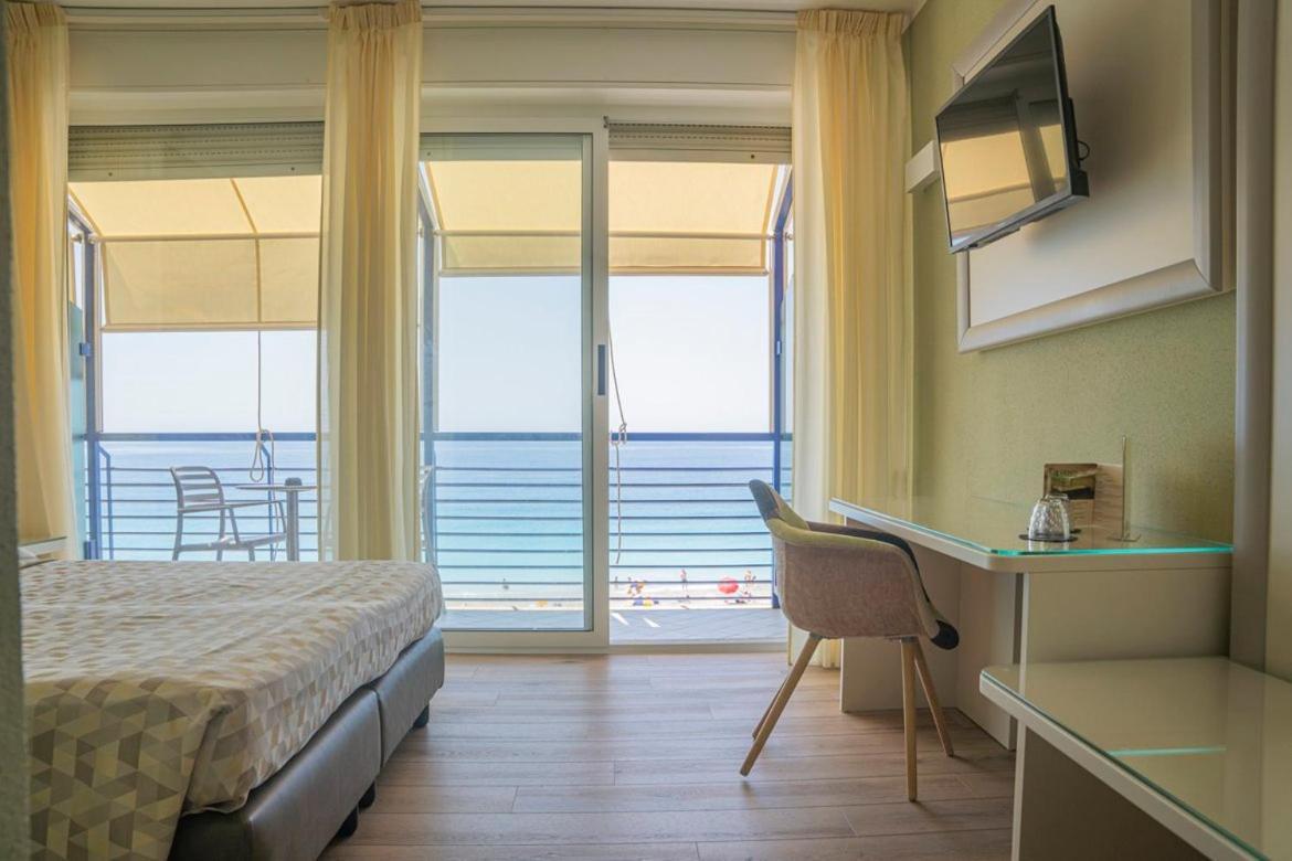 Superior Triple Room Terrace Sea View