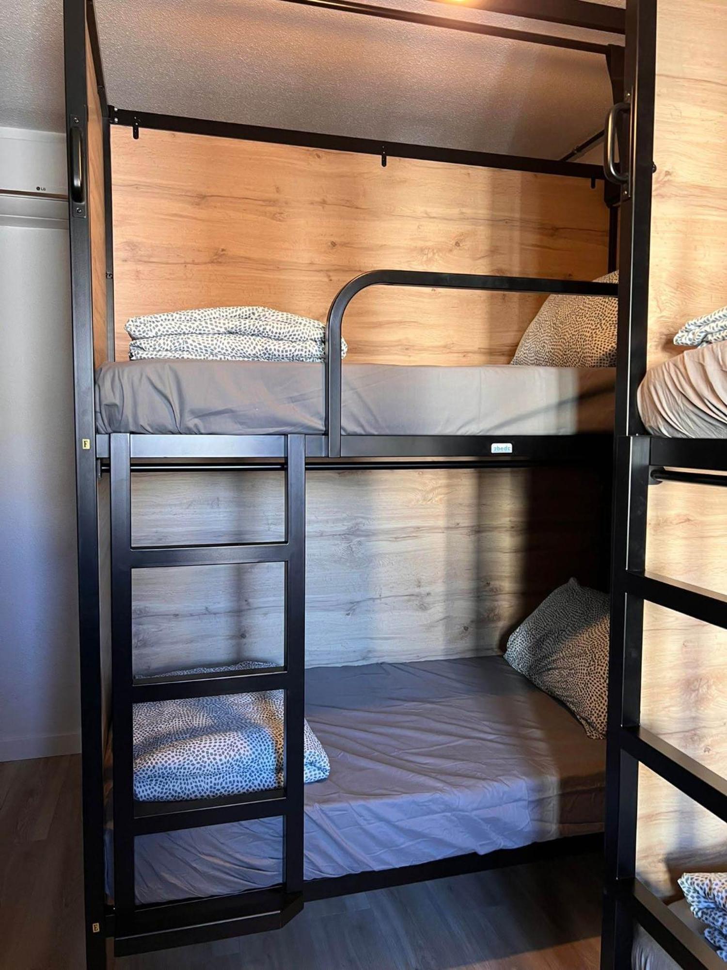 Bed 6-Bed Mixed Dormitory Room