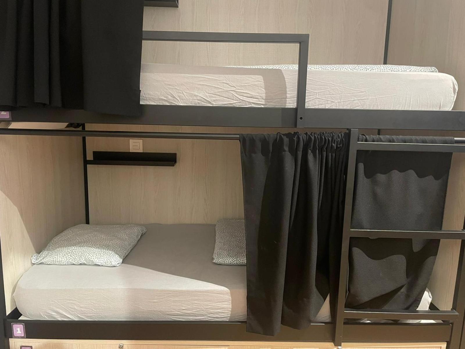 Bed 6-Bed Mixed Dormitory Room