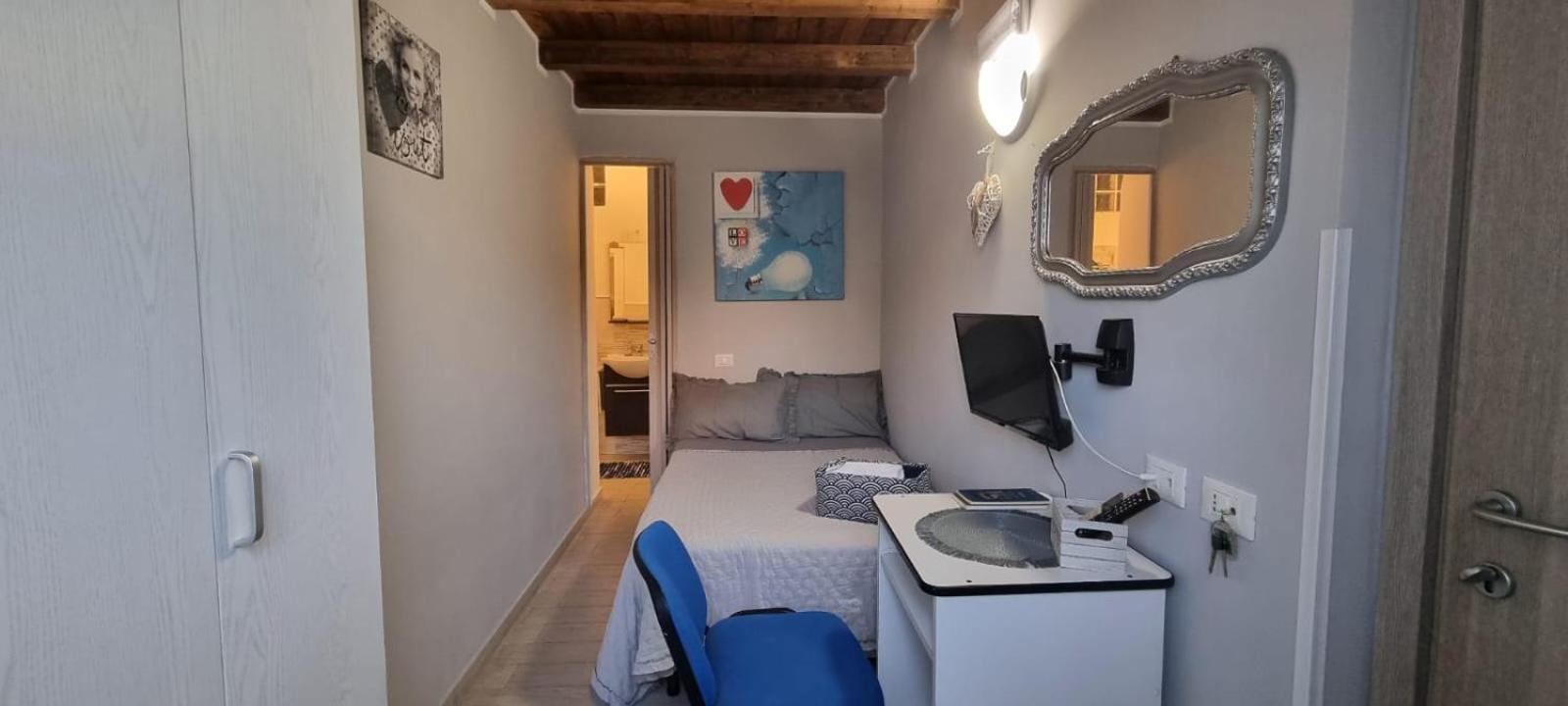 Double Room French Bed