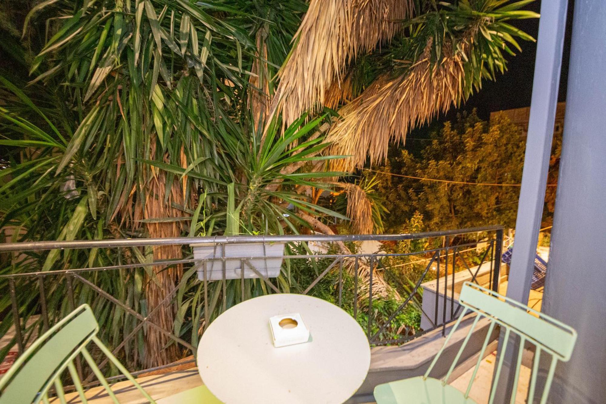 Habitación Triple Deluxe con balcón - Planta baja
