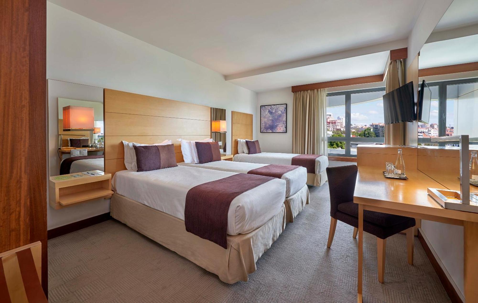 Quarto Superior com 2 Camas de Solteiro
