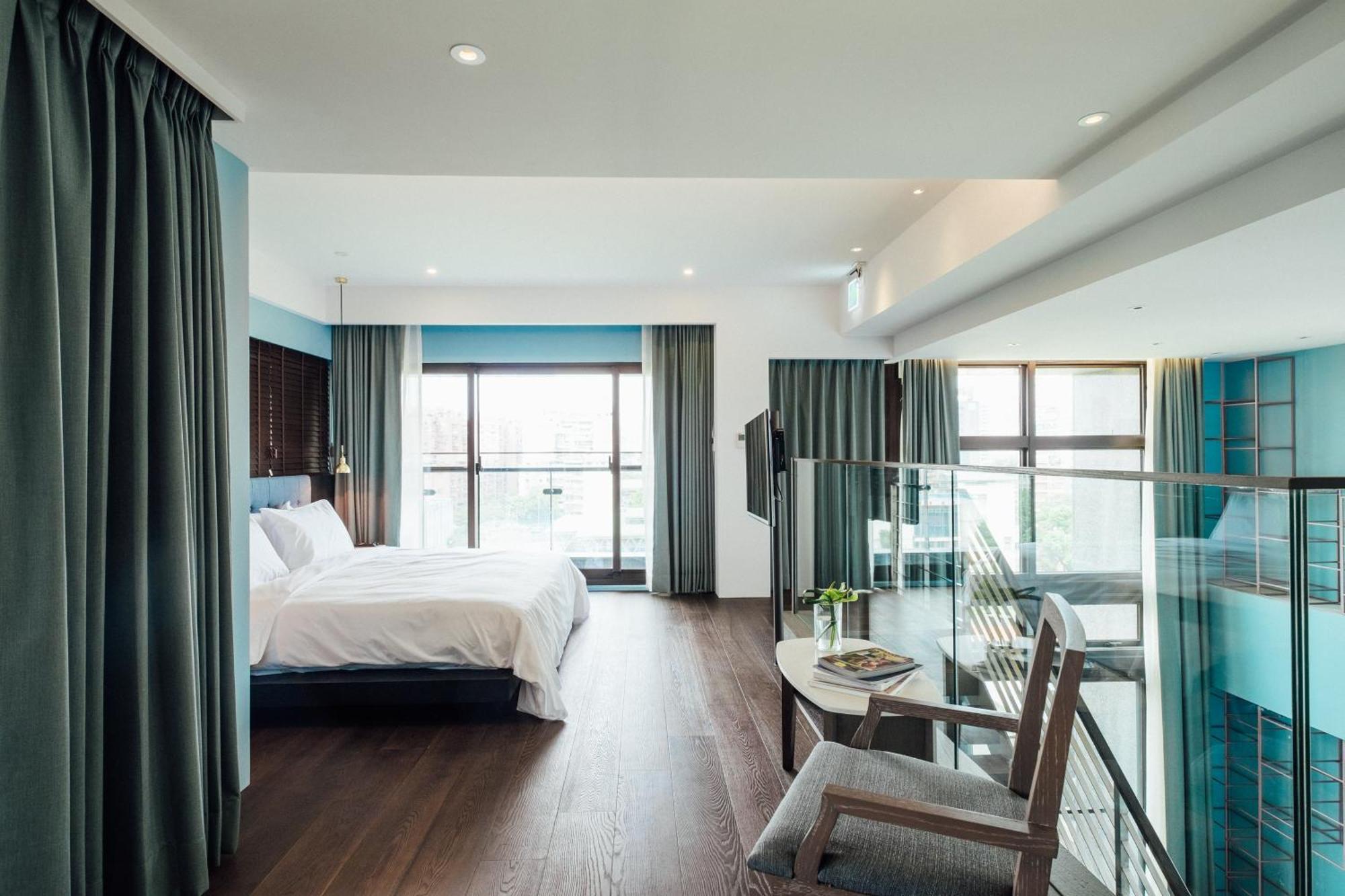 Chez Nous Penthouse Suite