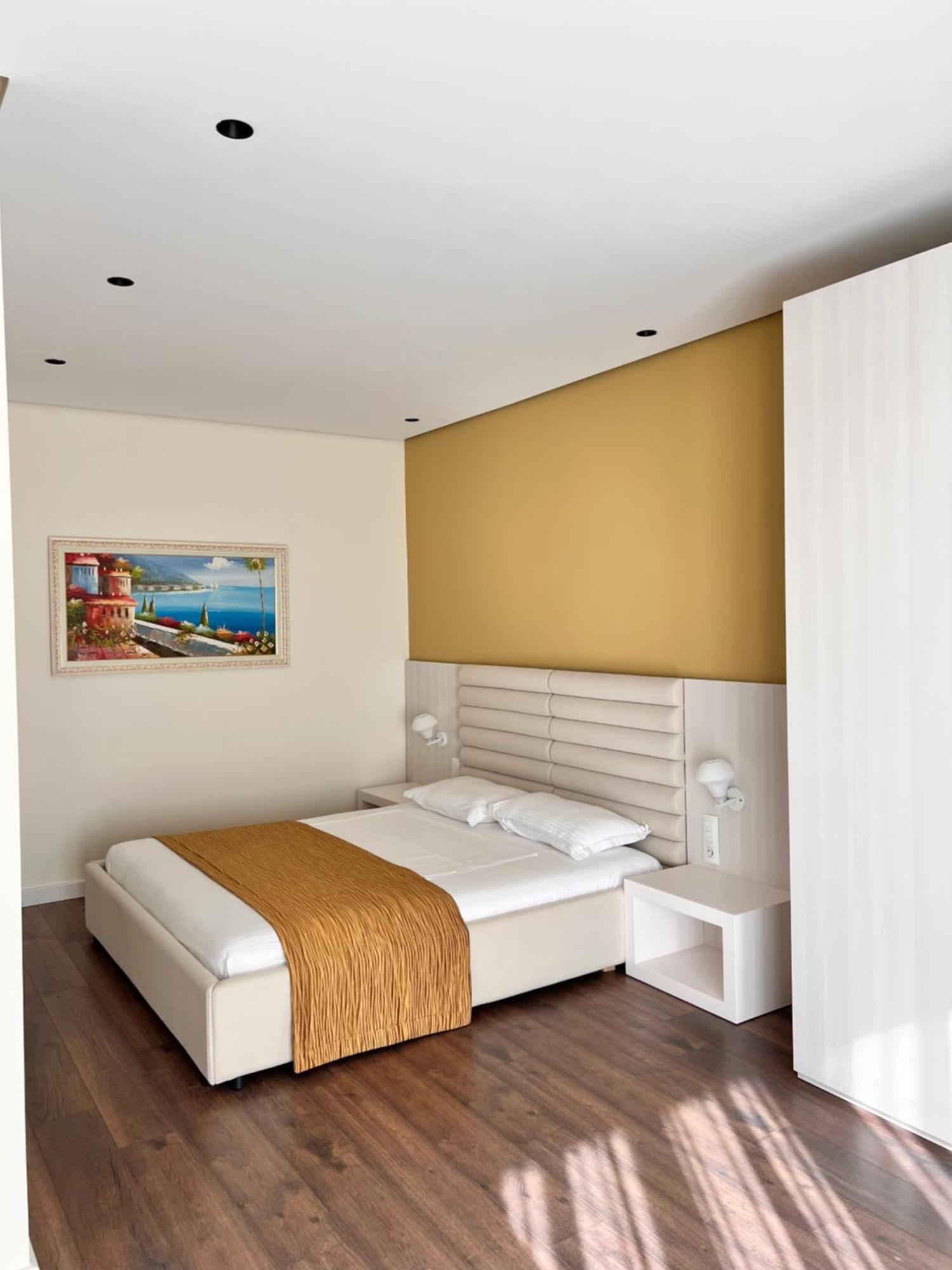 Deluxe Double Room Side Sea View