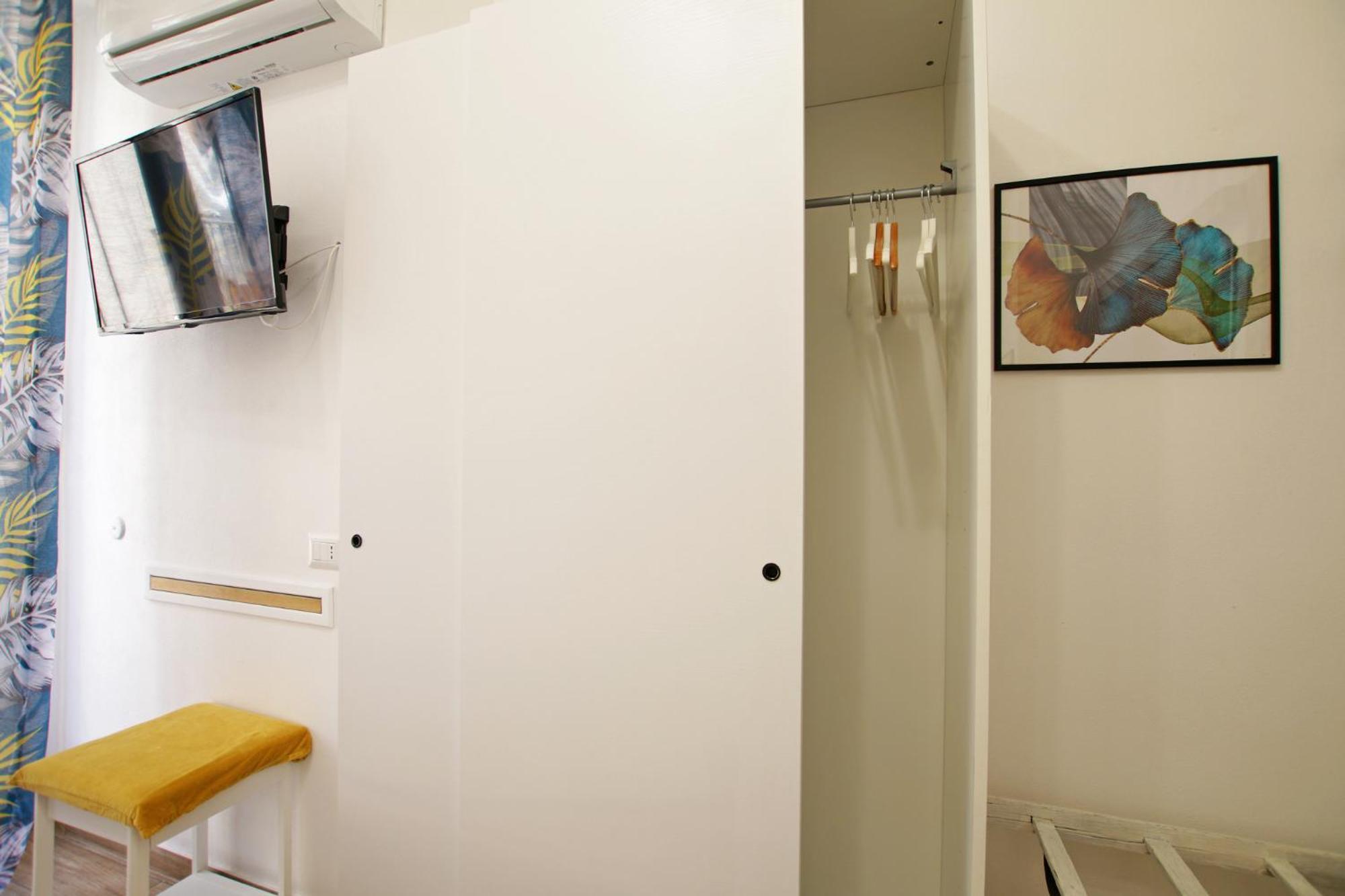 Double Room Private Bathroom
