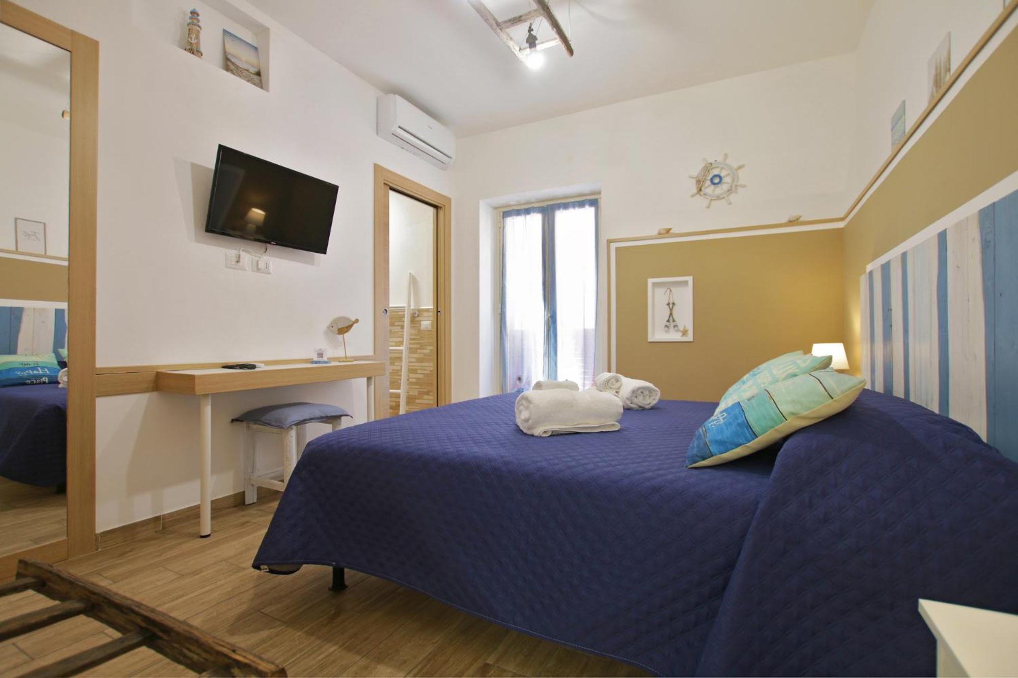 Double Room Private Bathroom