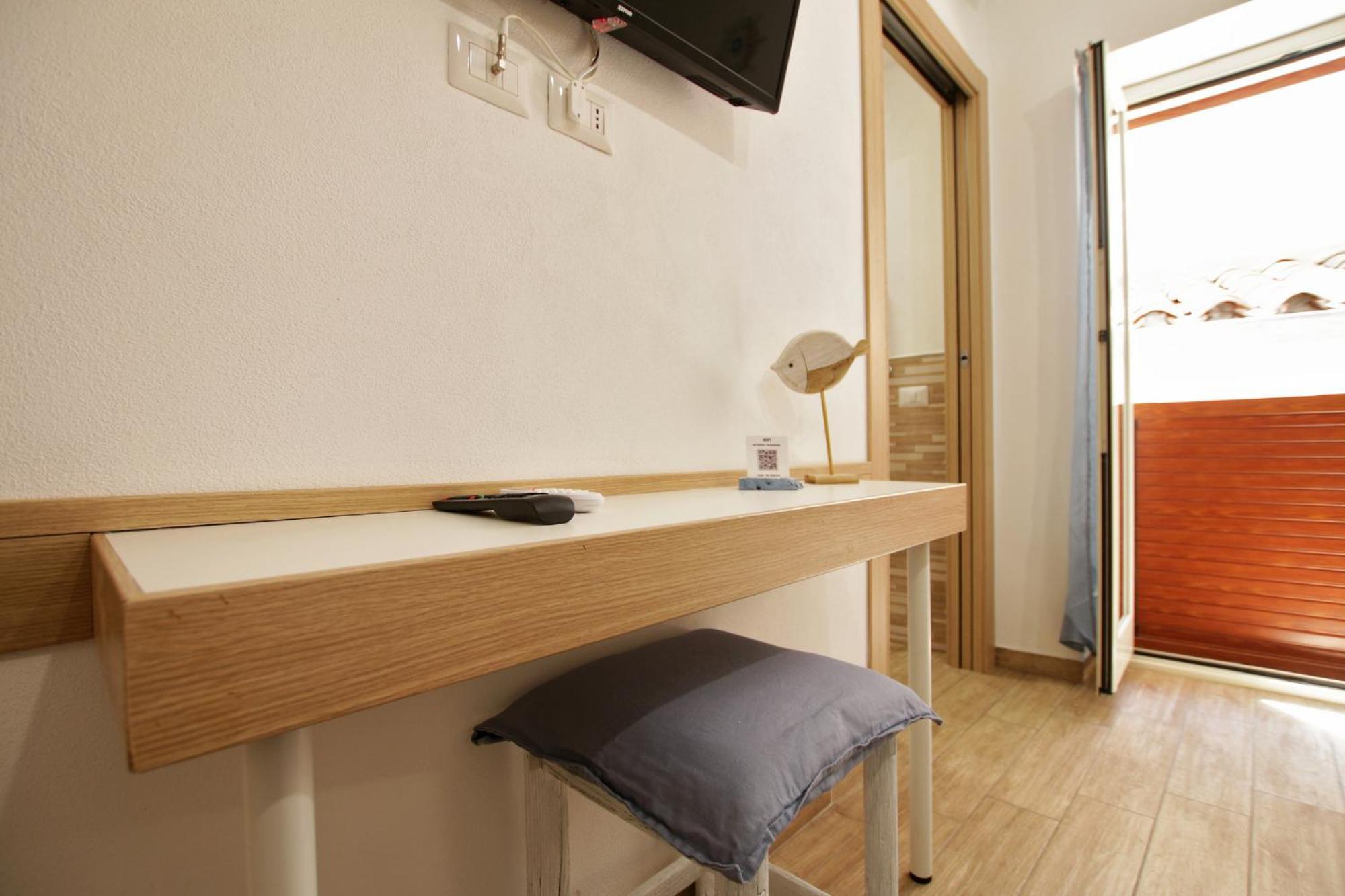 Double Room Private Bathroom