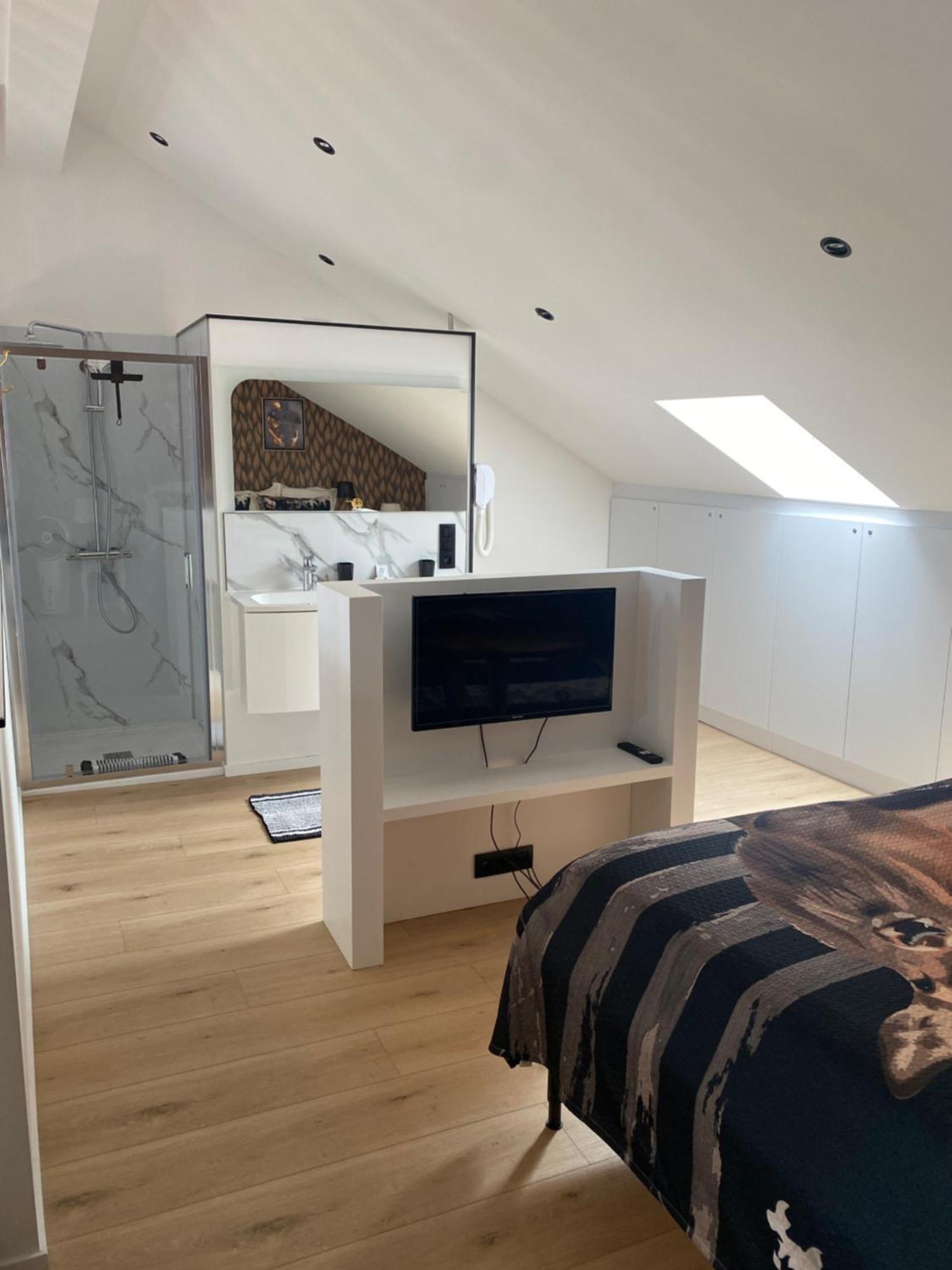 One-Bedroom Suite,1598404427:JPEG