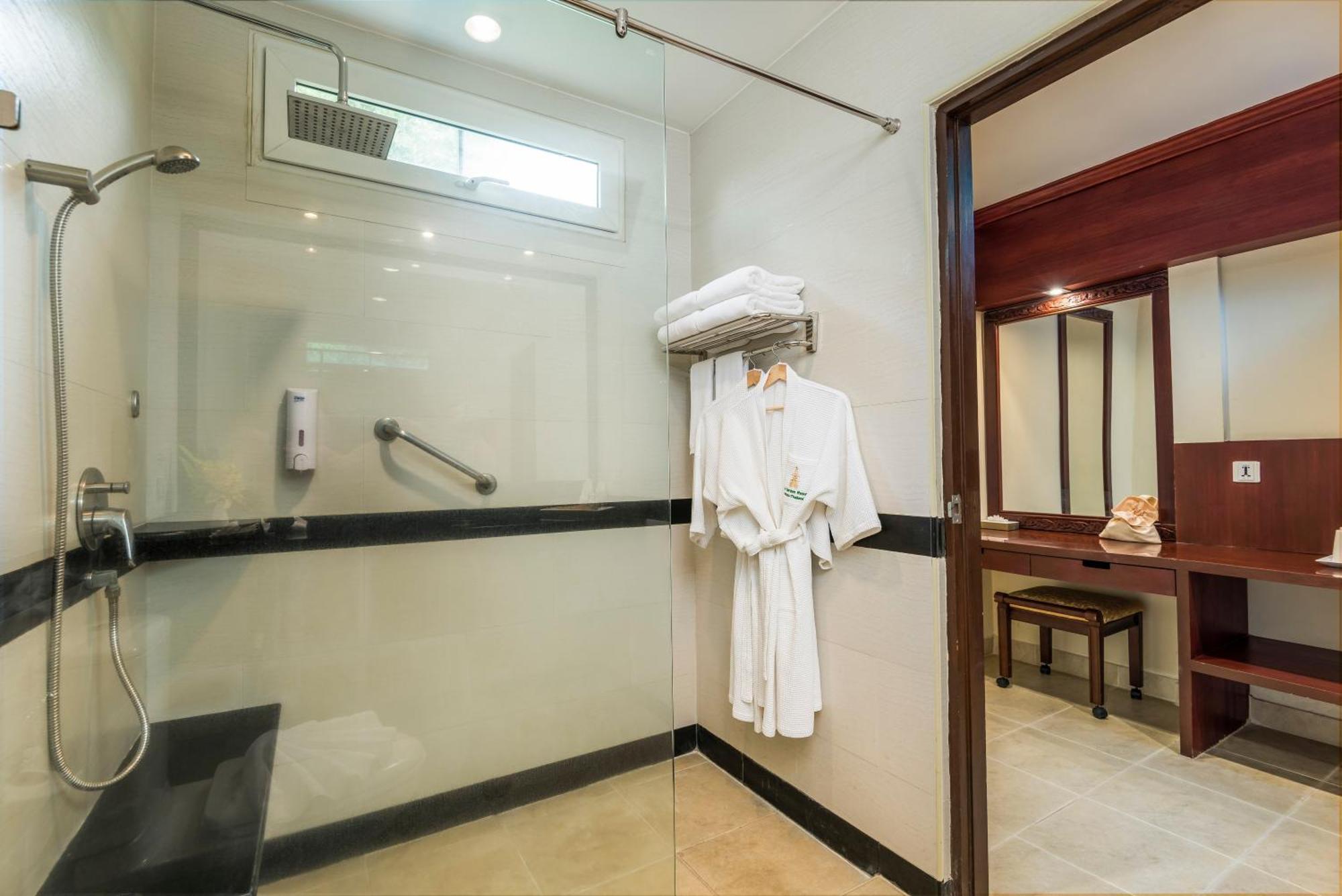 Superior Room,1600237443:JPEG