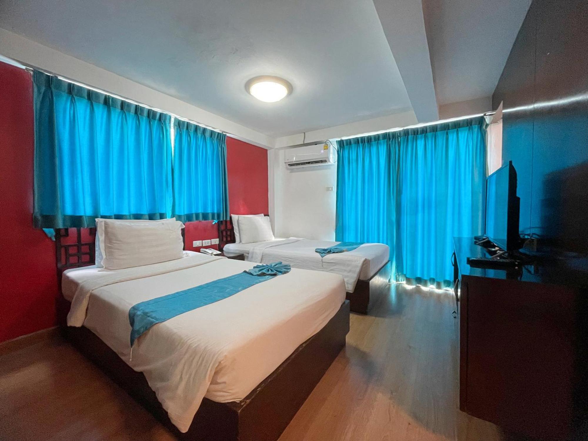 Deluxe Twin Room Balcony,1602335156:JPEG