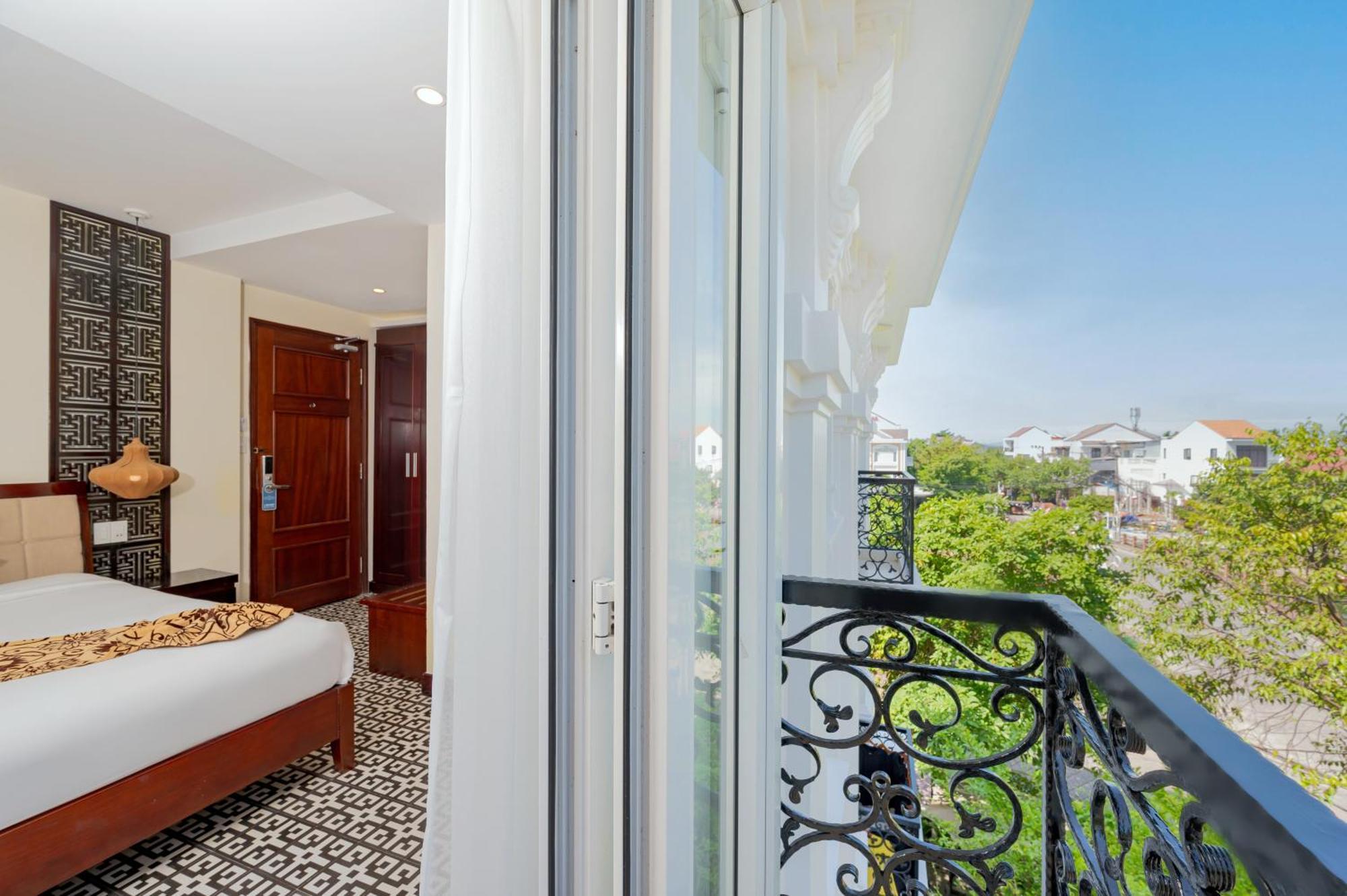 Deluxe Double Room Balcony