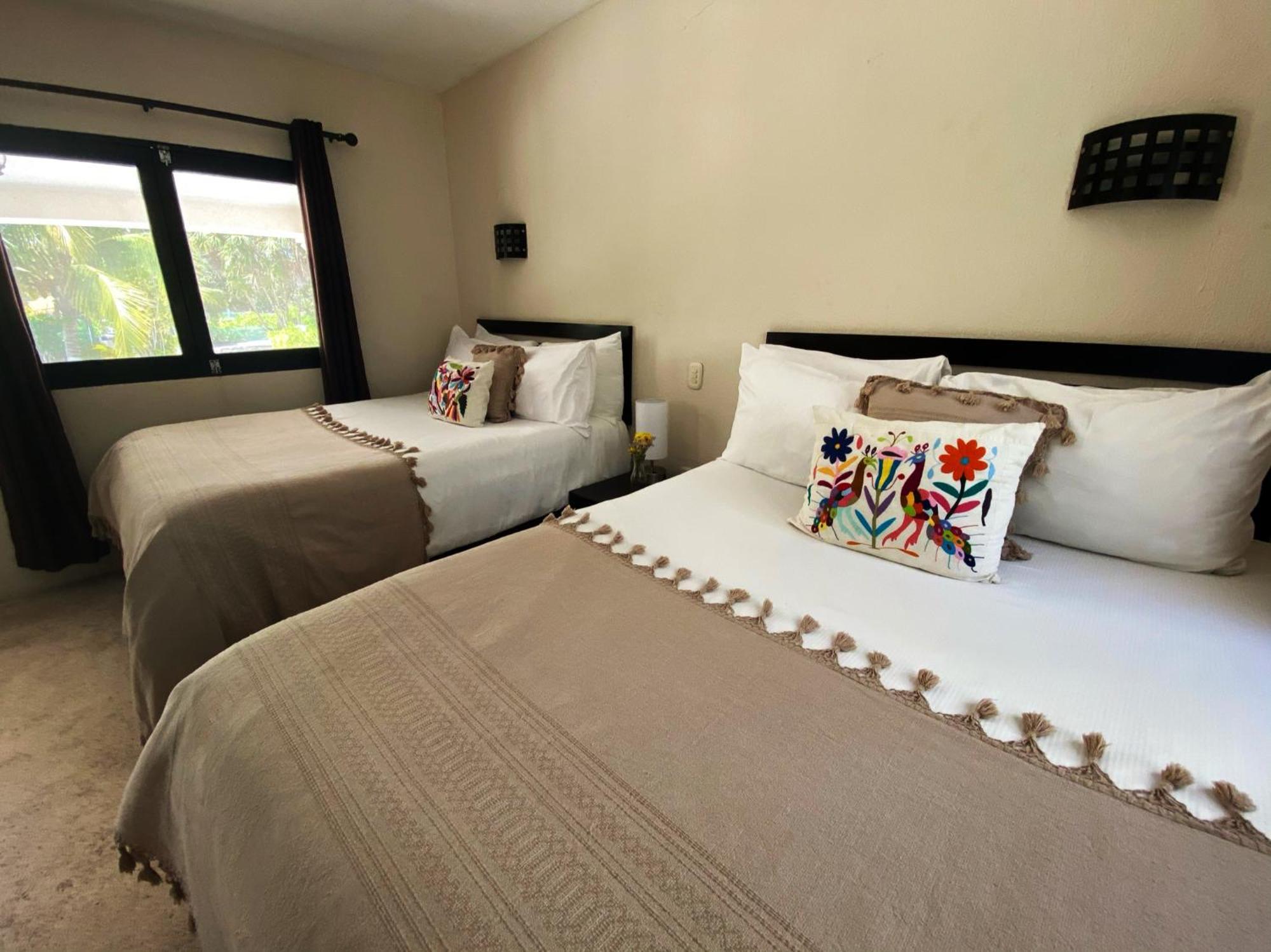 Deluxe Double Room,1612982777:JPEG