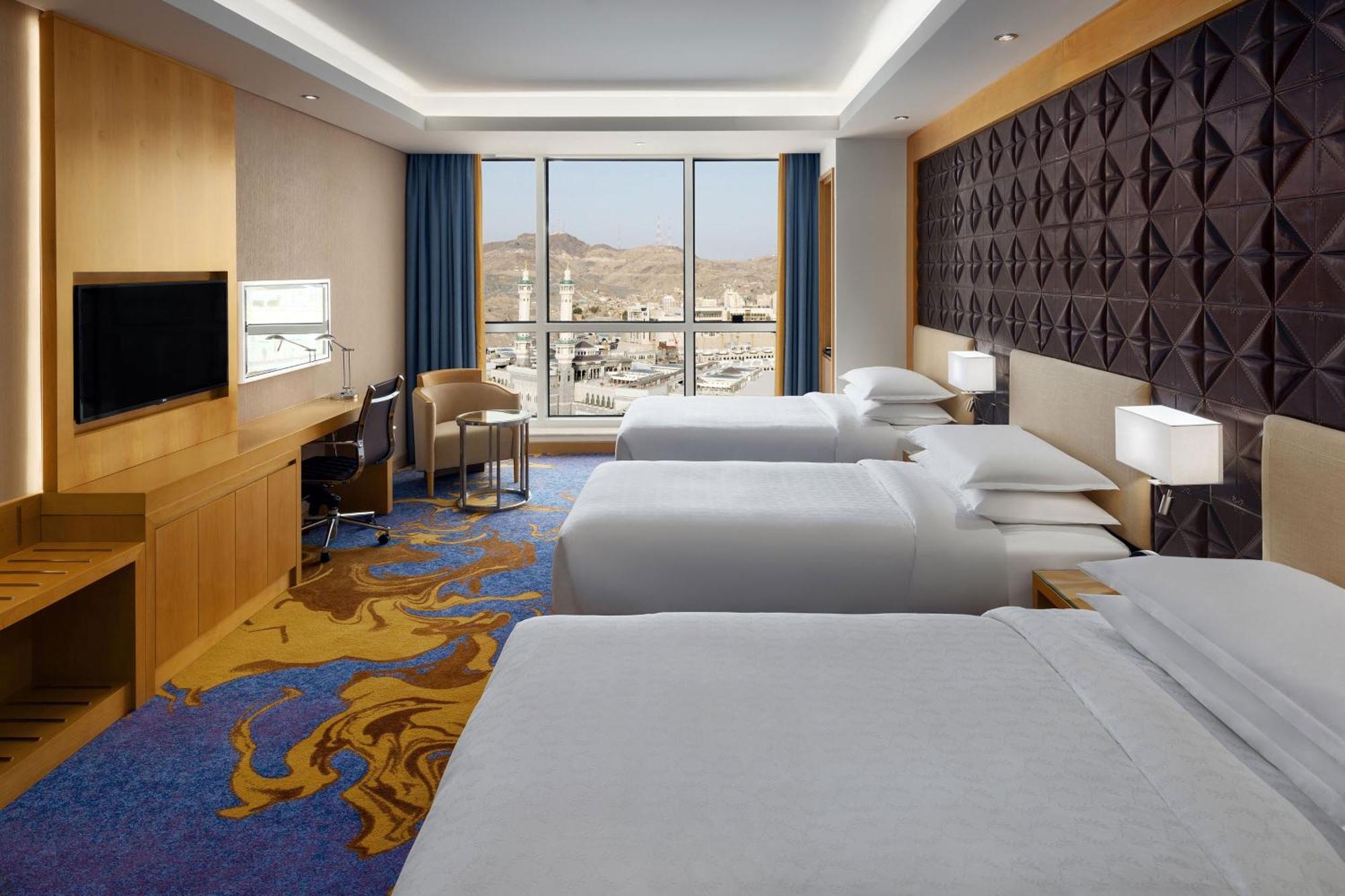 Deluxe Suite 1 Bedroom Suite City view
