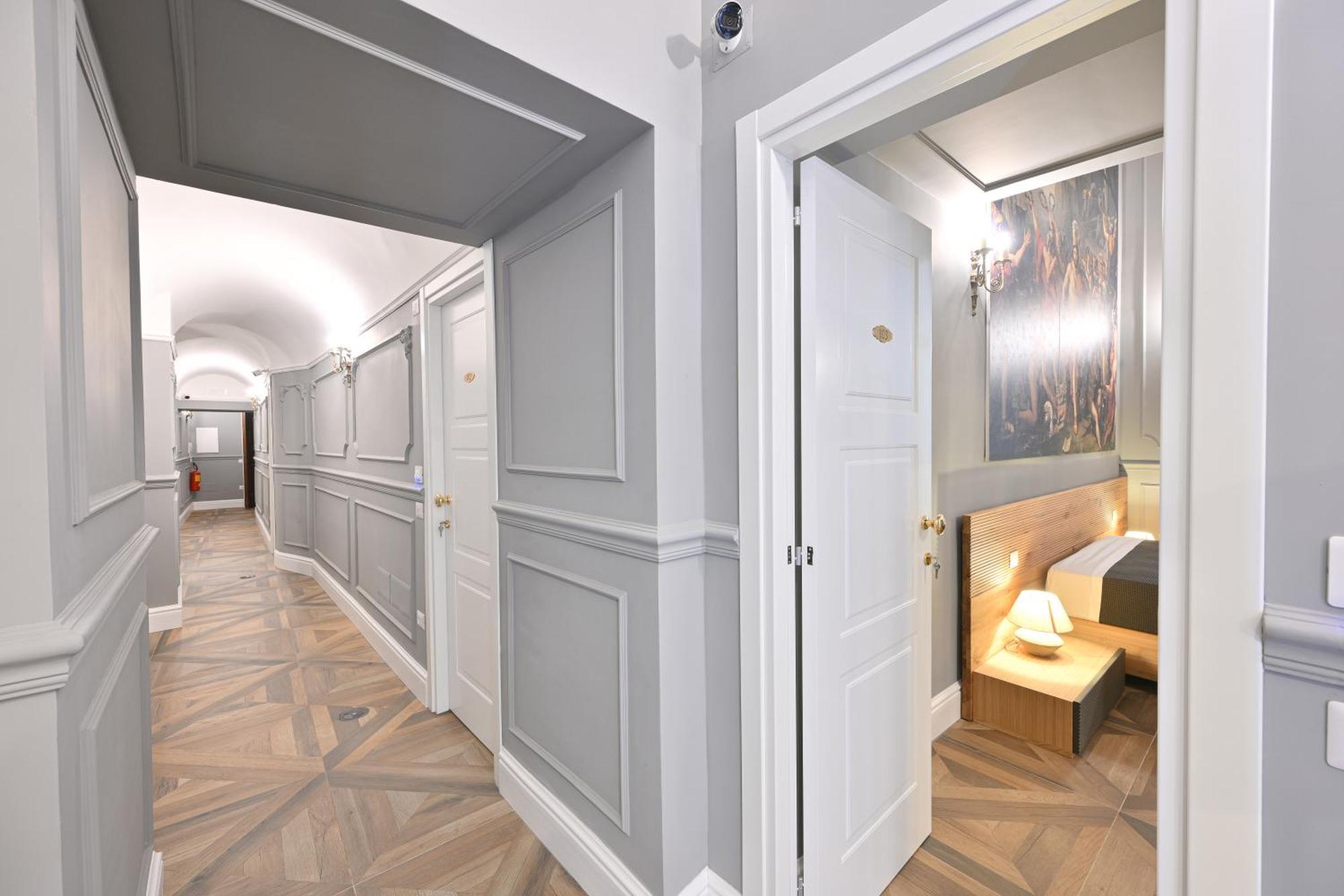 Classic Quadruple Room