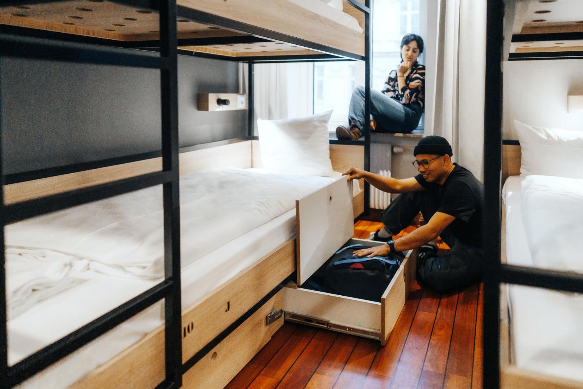 Bed 10-Bed Mixed Dormitory Room