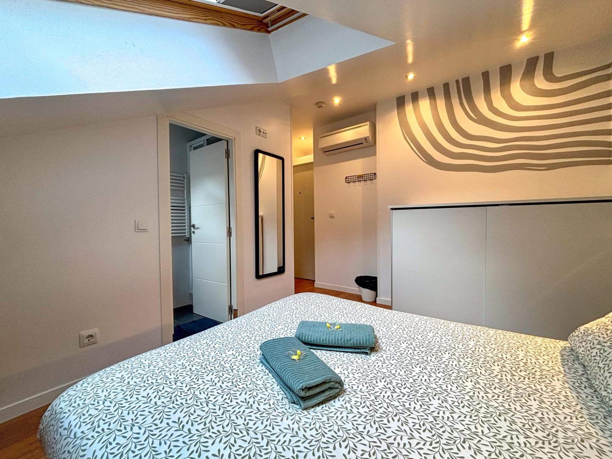 Double Room Private Bathroom