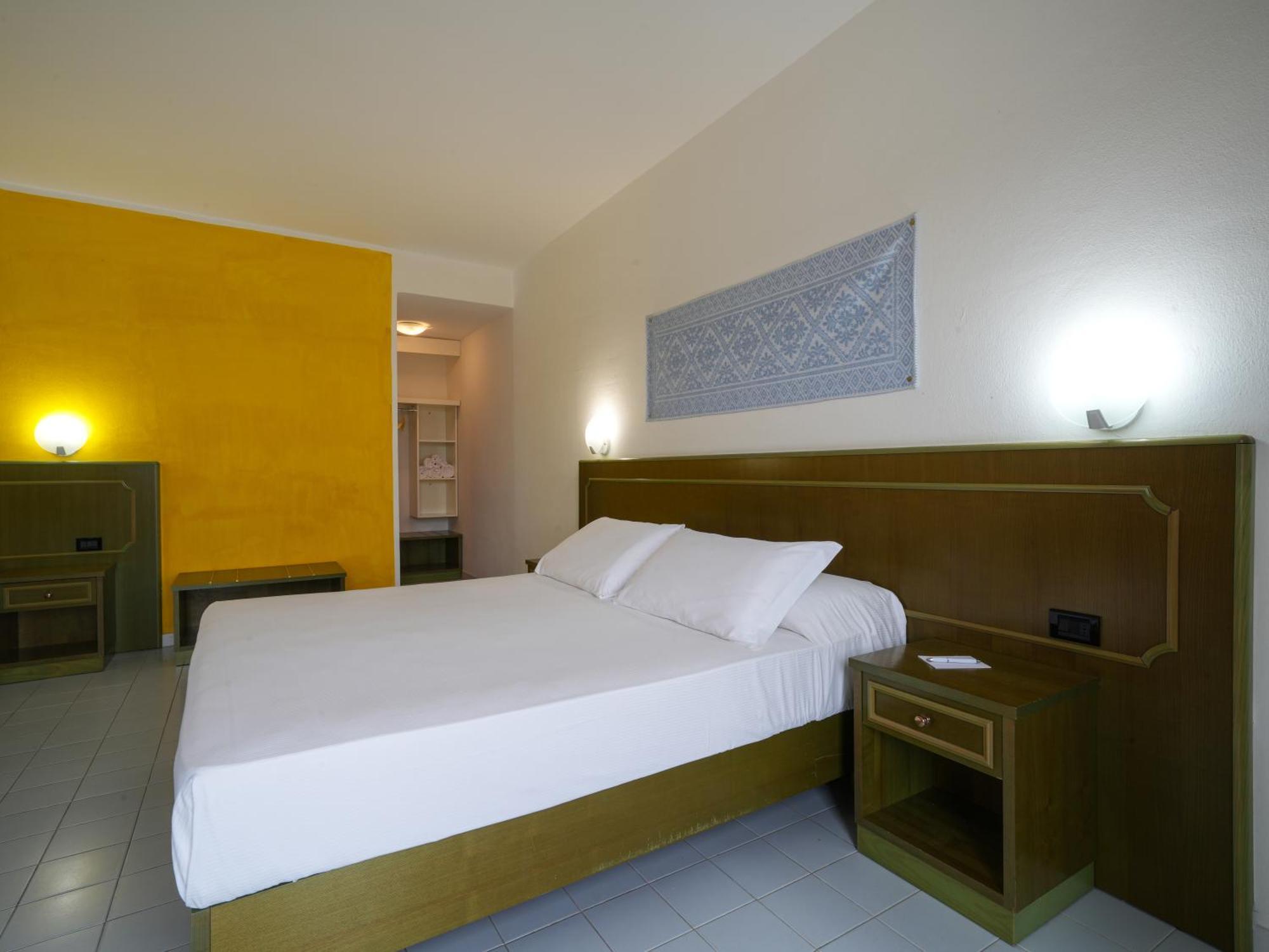 Standard Double or Twin Room,1627258987:JPEG