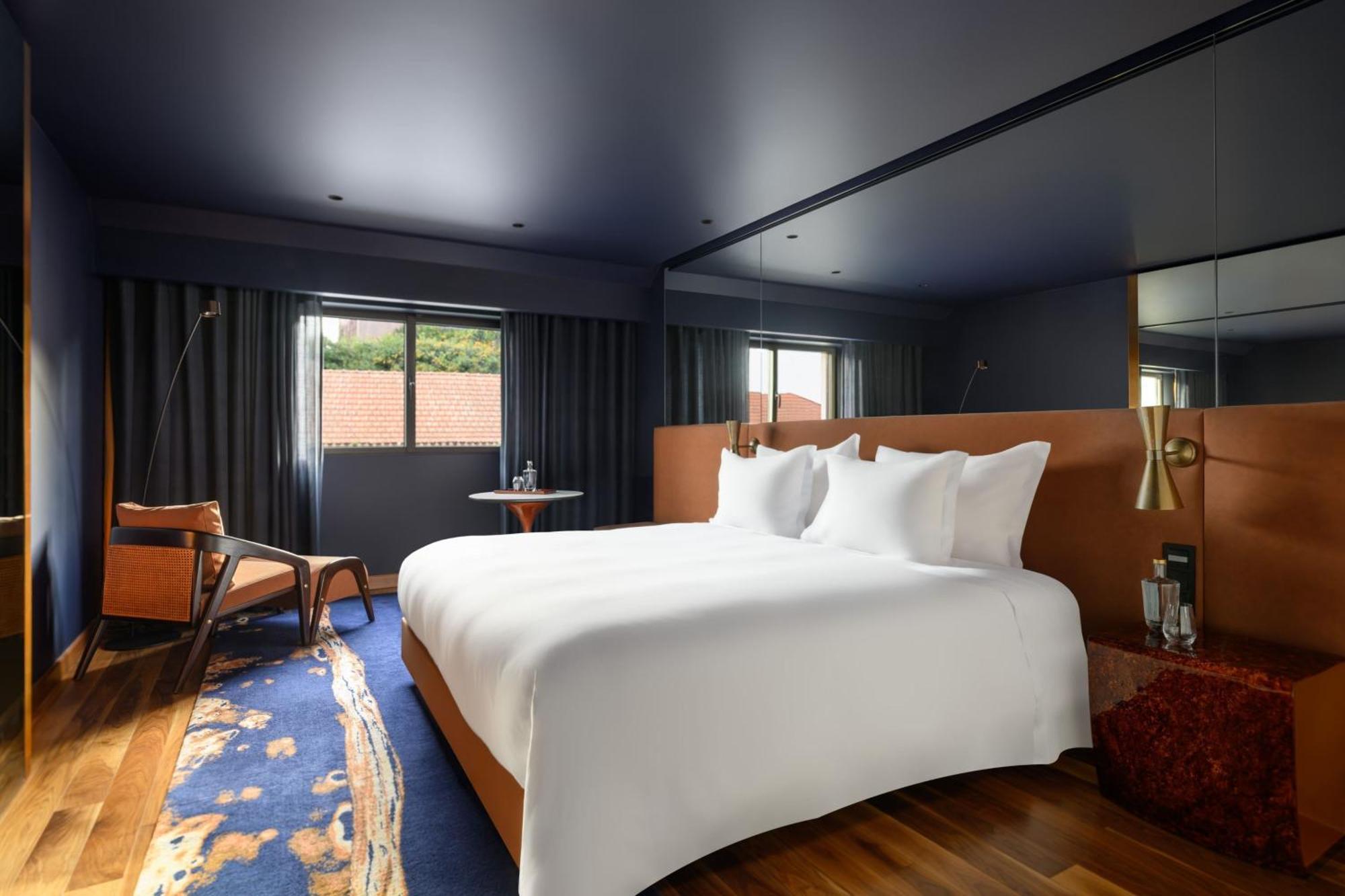 Quarto Clássico com Cama King-size