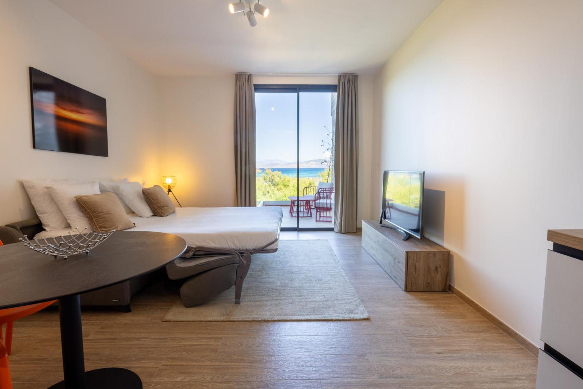 Studio Apartment Sea View